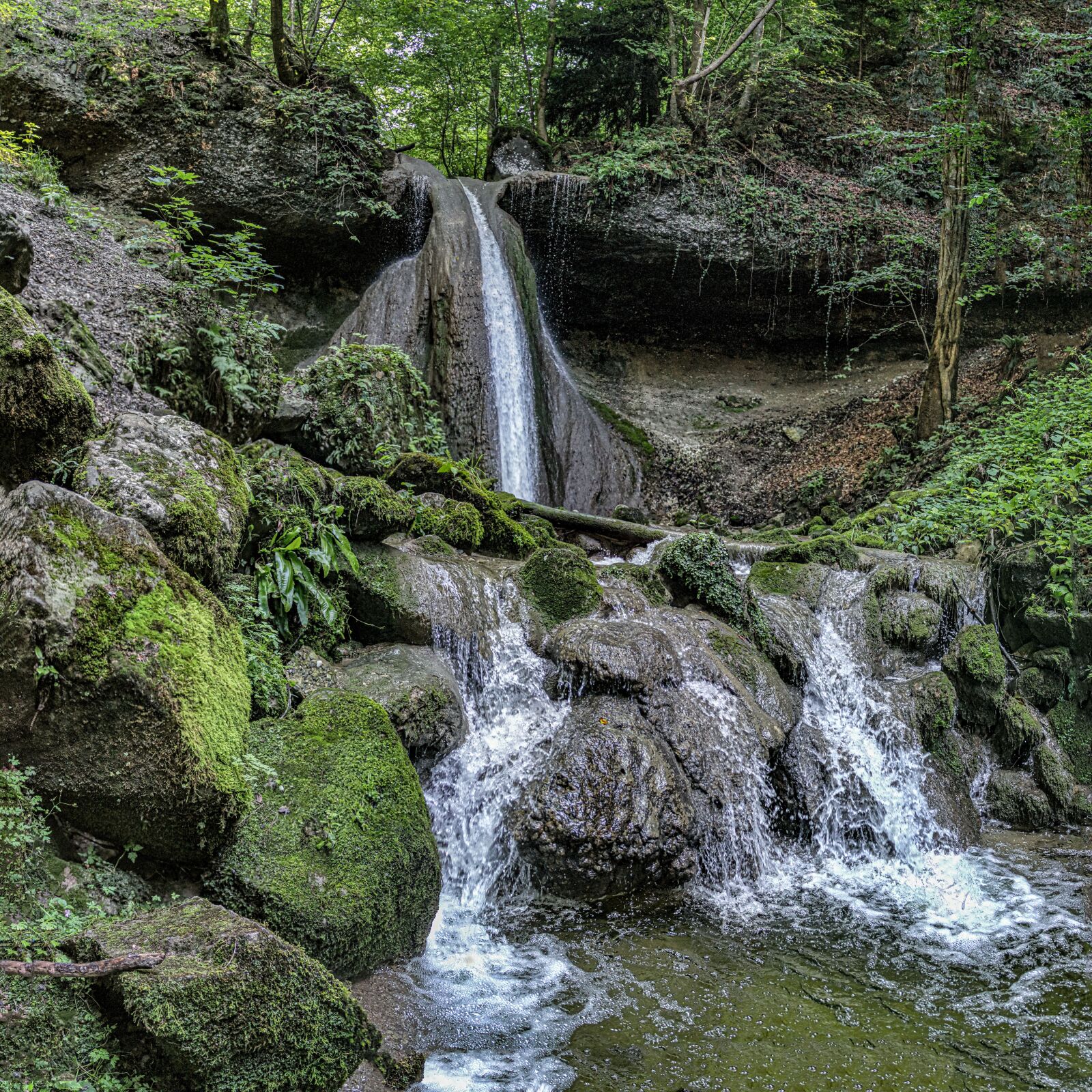 Canon EOS 7D sample photo. Waterfall, sharp, forest photography