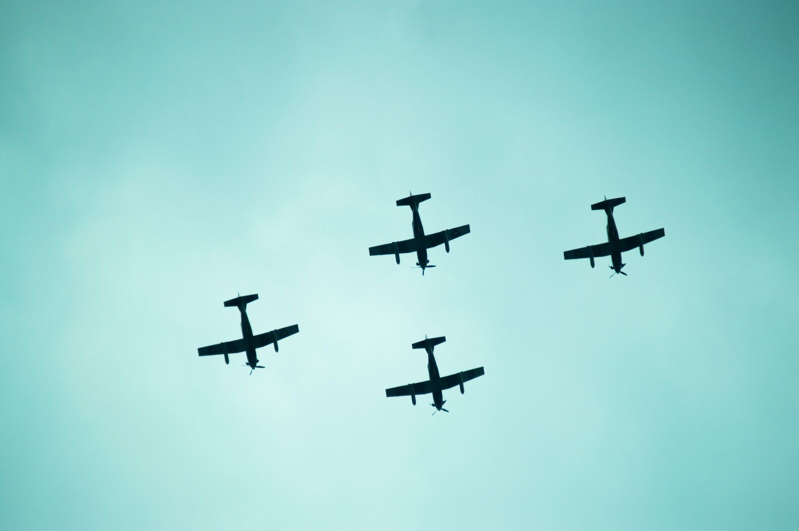 Nikon D3200 sample photo. Air, training, transport photography