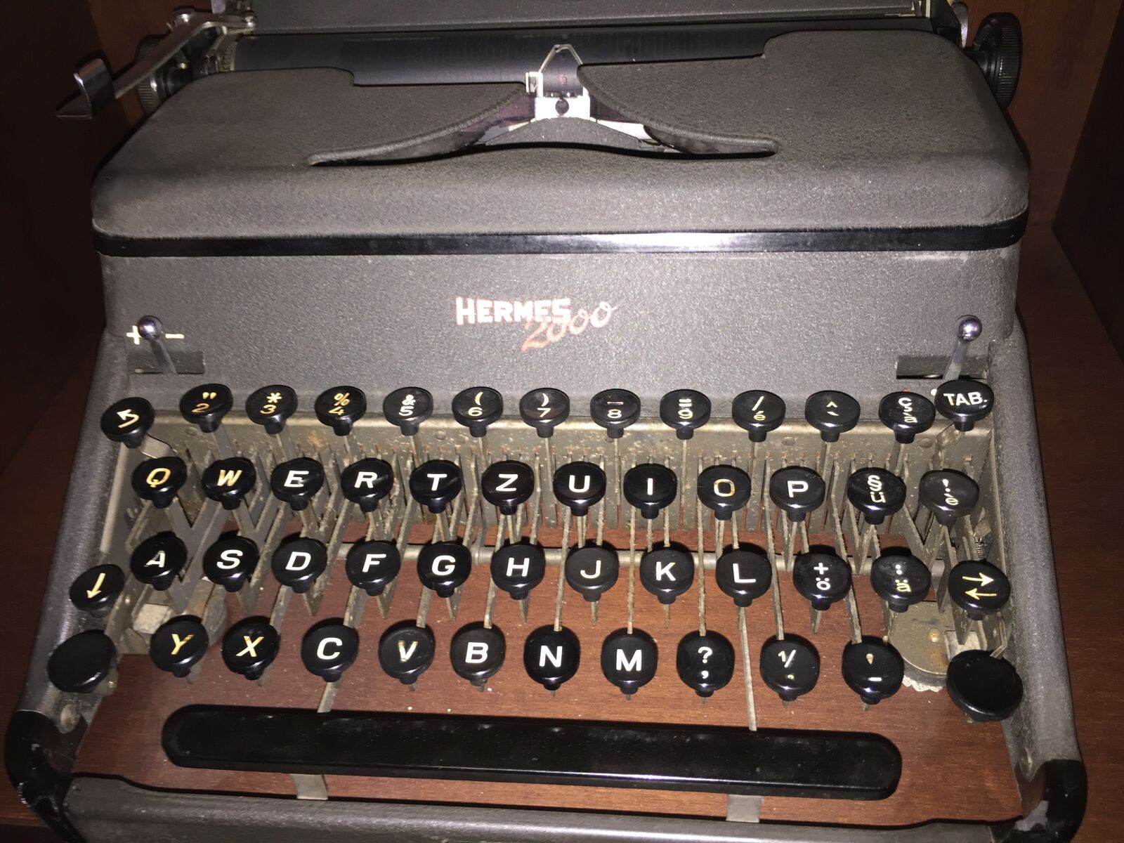 Apple iPhone 6 sample photo. Typewriter, former, old typewriter photography