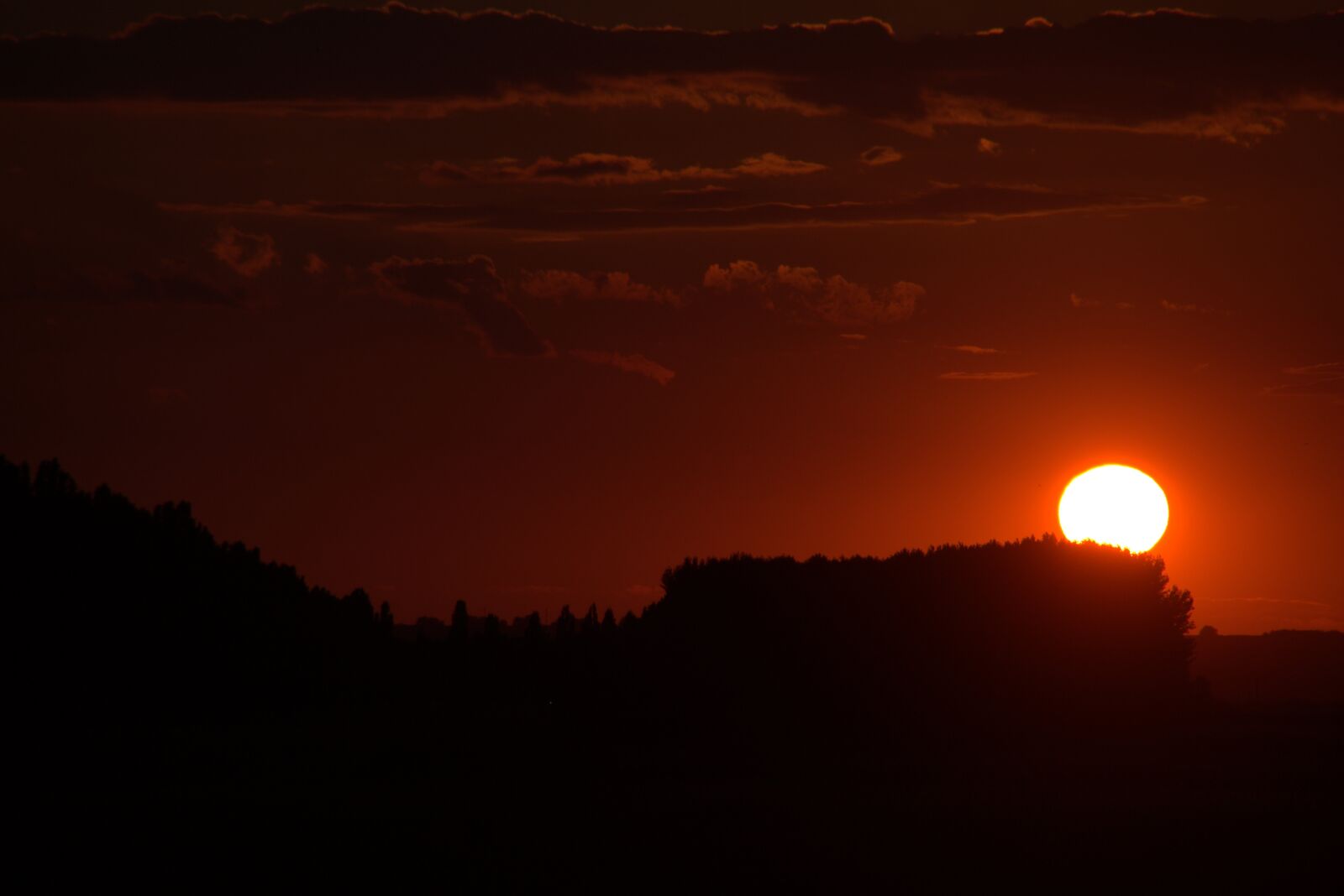 Canon EOS 700D (EOS Rebel T5i / EOS Kiss X7i) sample photo. Sunset, sky, cloud photography