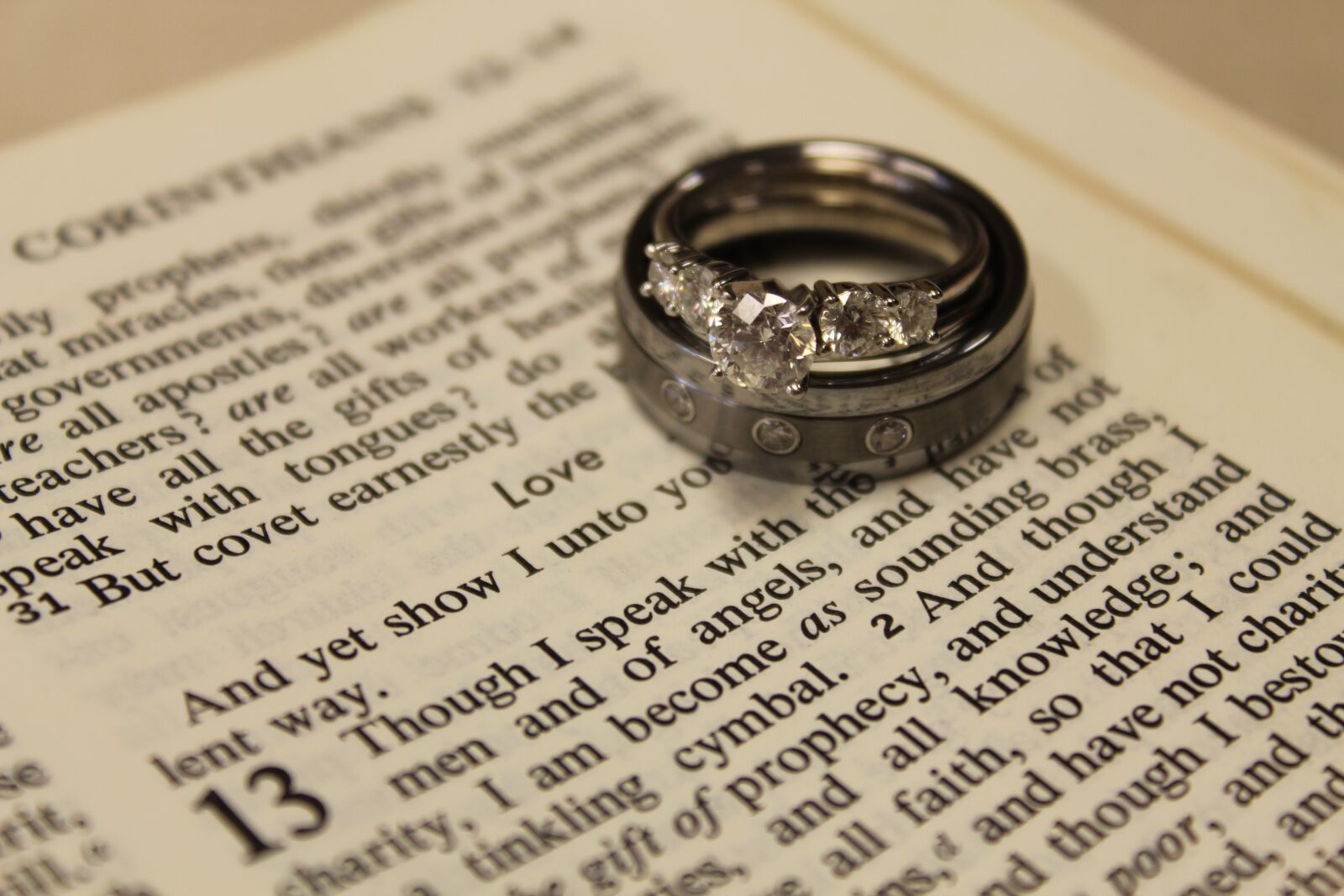 Canon EOS 600D (Rebel EOS T3i / EOS Kiss X5) sample photo. Wedding rings, marriage love photography