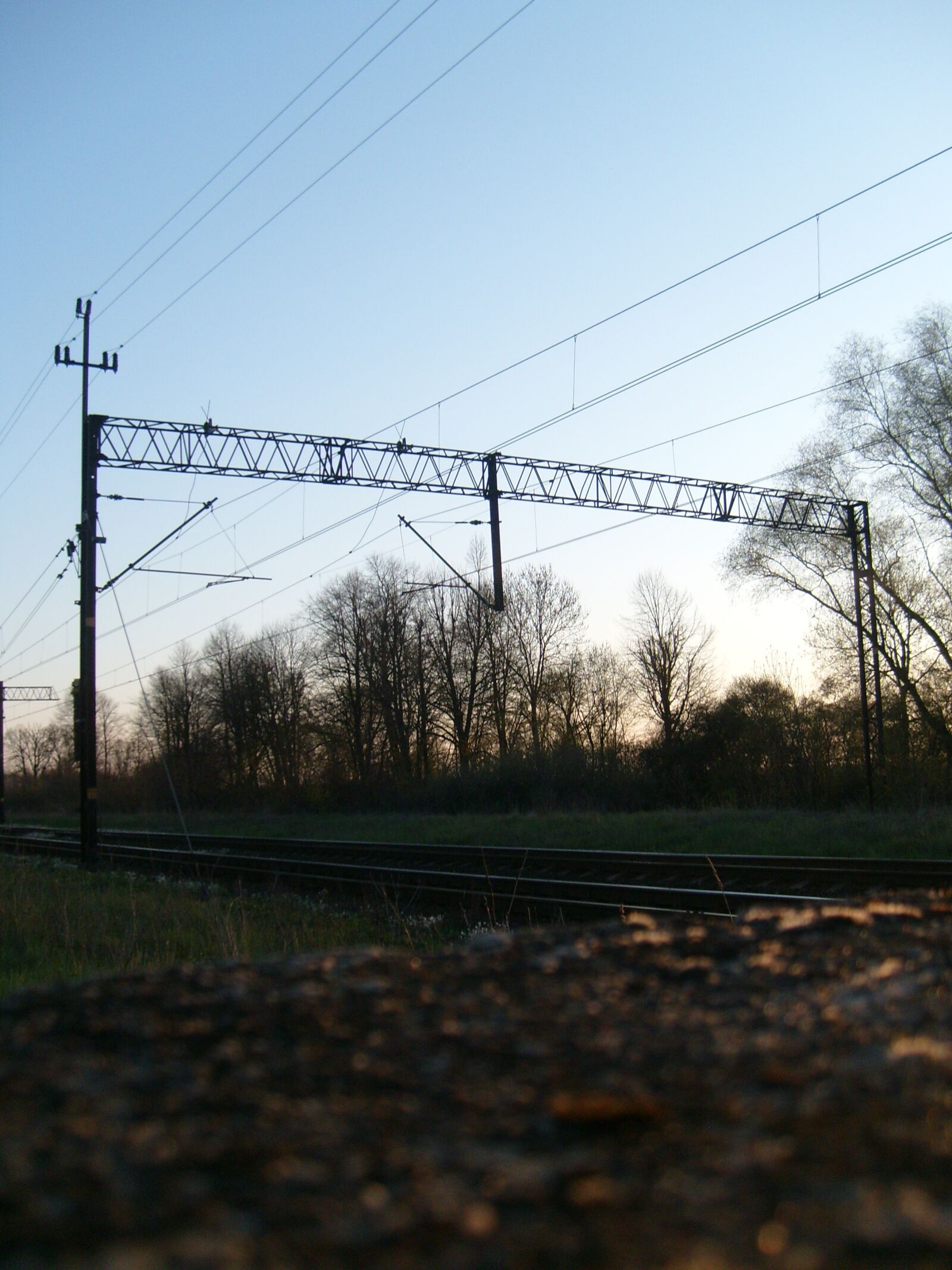 Samsung KENOX S730  / Samsung S730 sample photo. Railroad, railway, rails photography