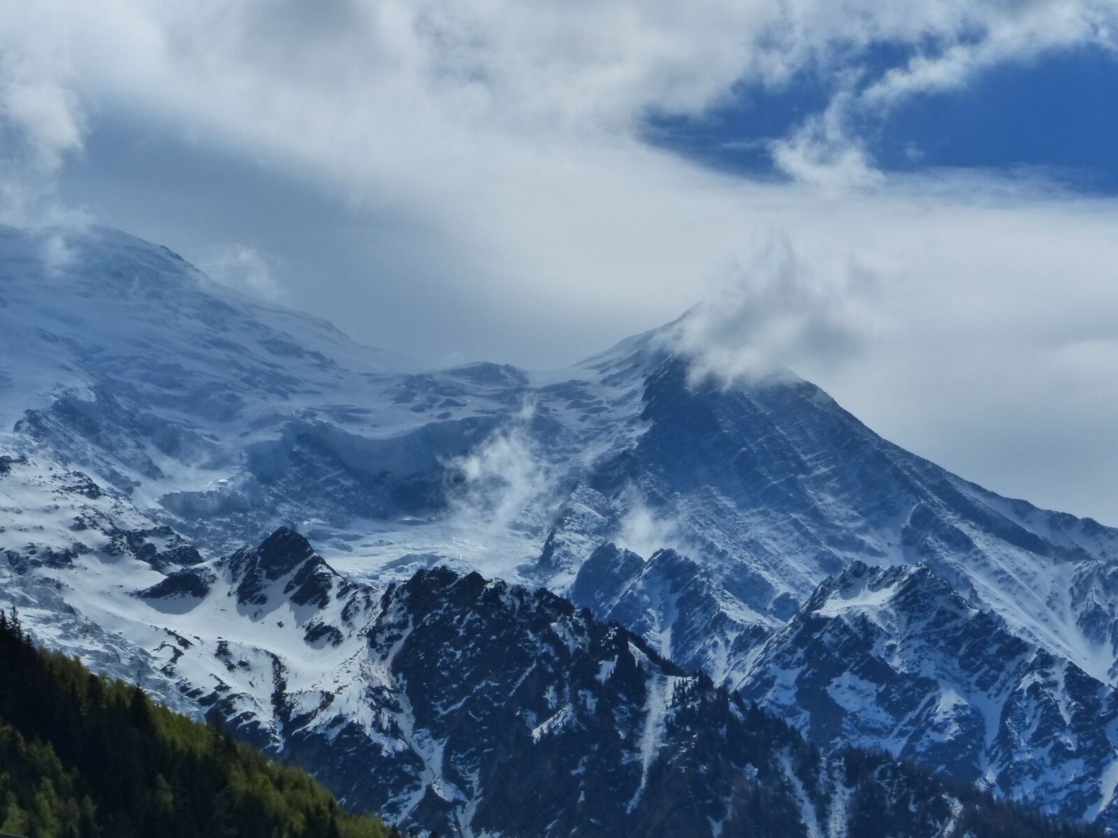 Panasonic Lumix DMC-FZ200 sample photo. Mountain, alps, chamonix photography