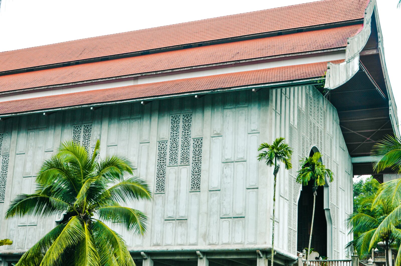 Nikon D5000 sample photo. House, museum, architecture photography