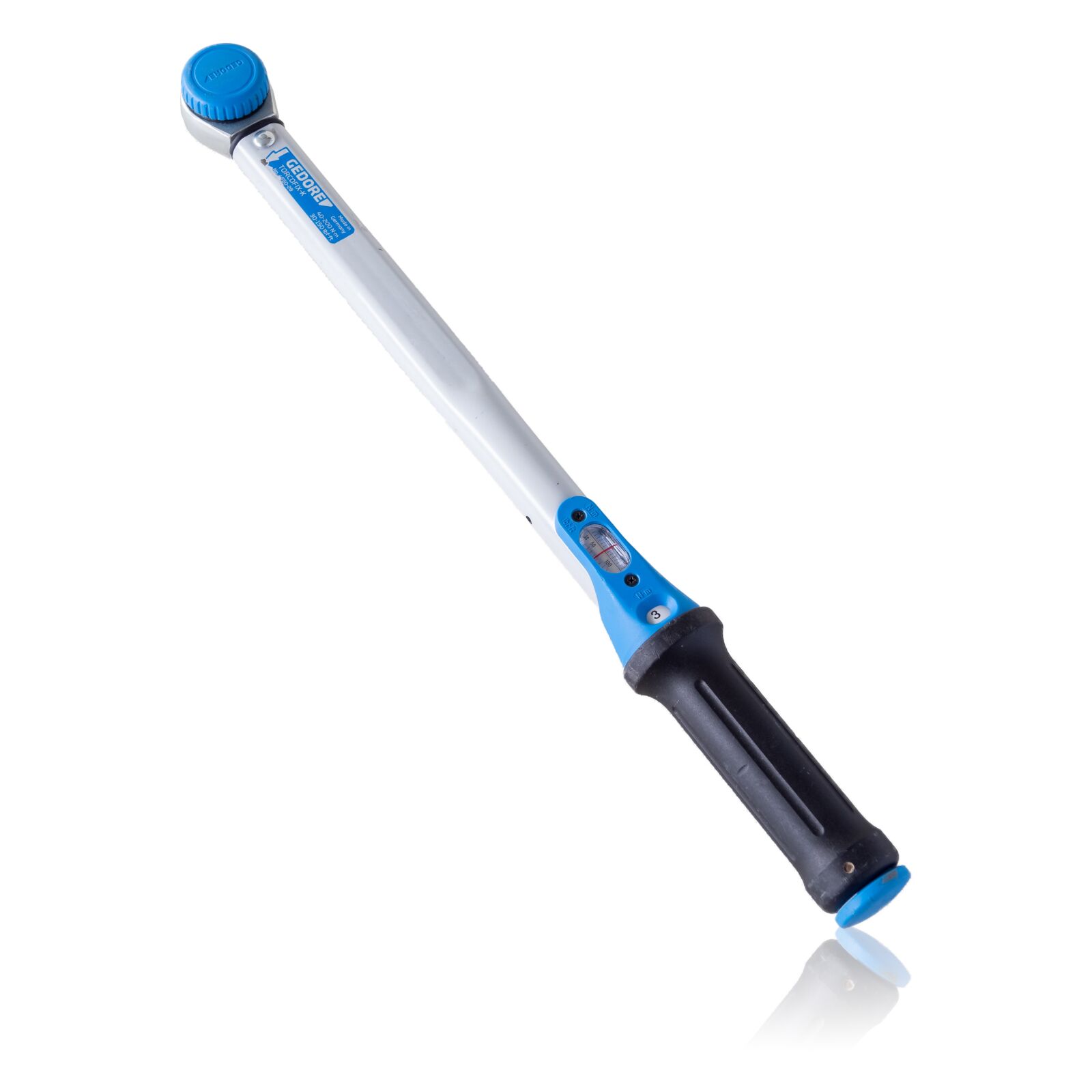 Olympus M.Zuiko Digital ED 12-100mm F4.0 IS Pro sample photo. Ballpoint, blue, close-up photography