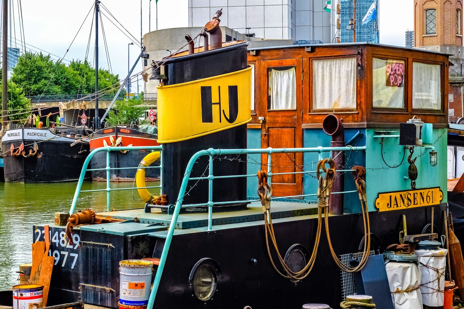 Fujifilm X30 sample photo. Barge, houseboat, boat photography