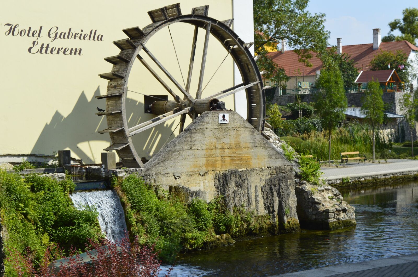 Nikon D3200 sample photo. Tapolca, mill pond, hotel photography