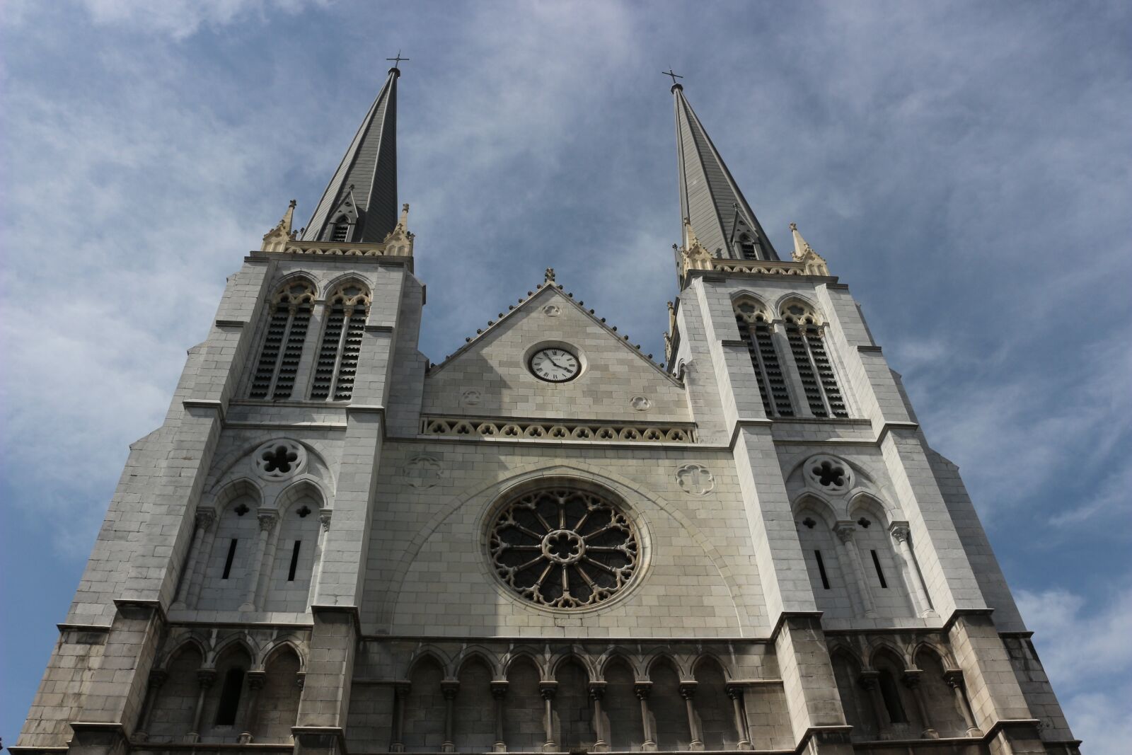 Canon EOS 100D (EOS Rebel SL1 / EOS Kiss X7) sample photo. Church of st james photography