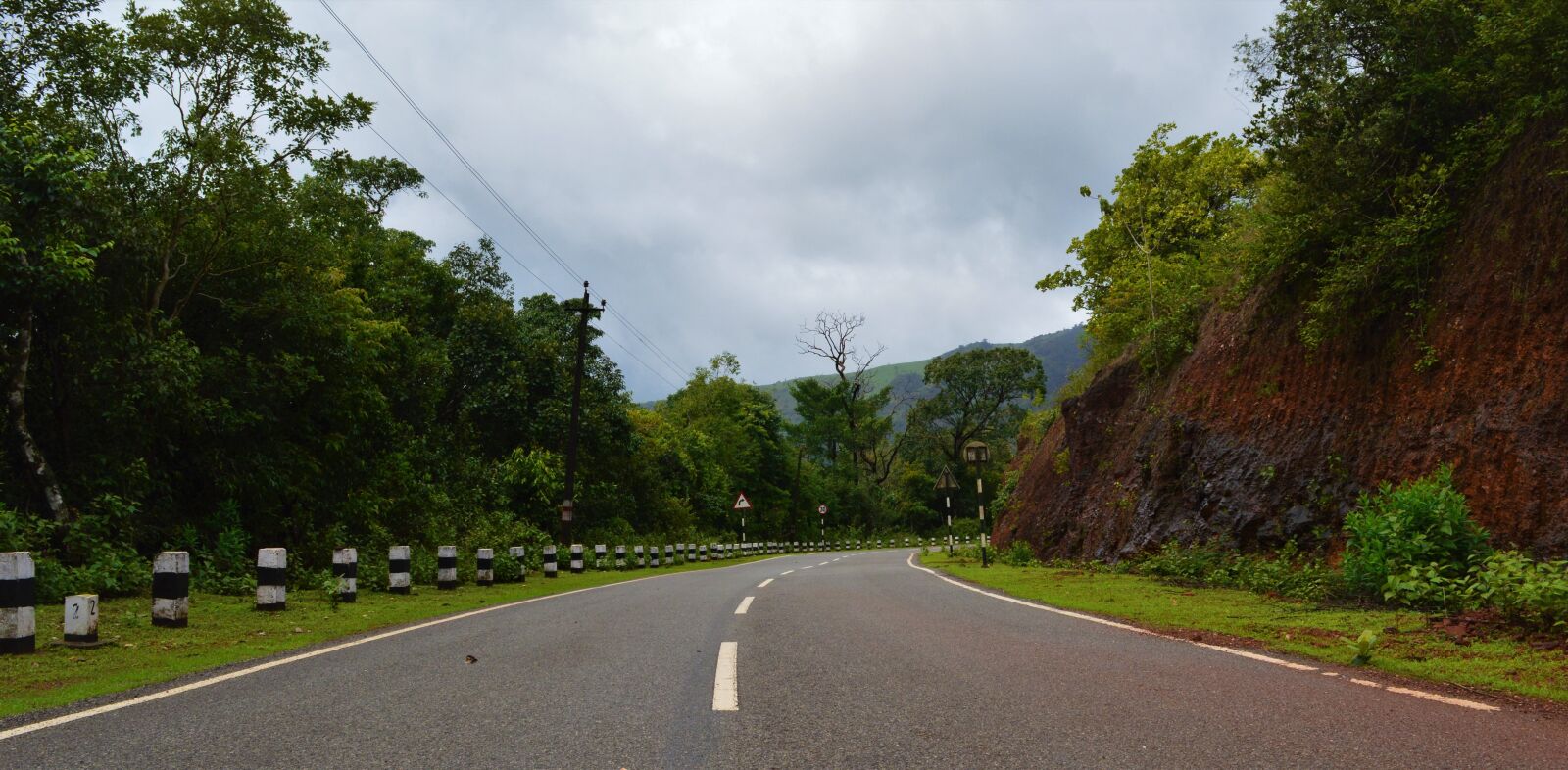 Nikon D3200 sample photo. India, indian road, village photography