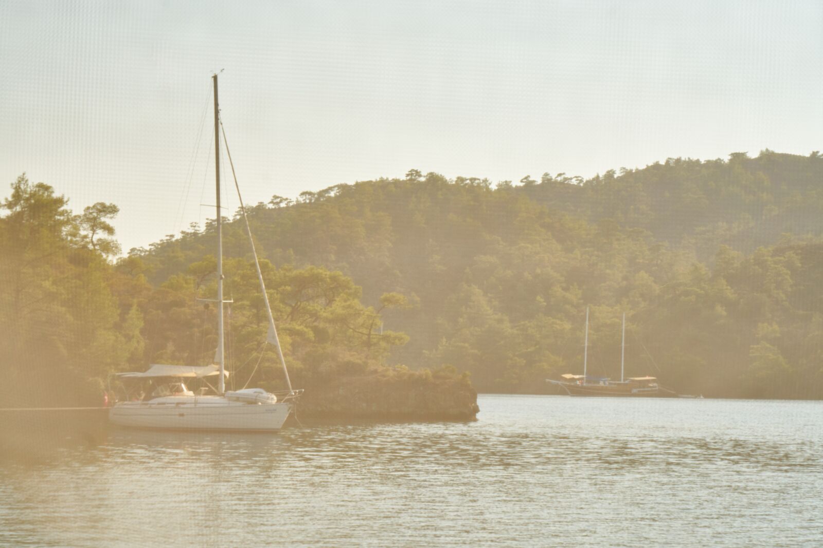 Sony a7R II sample photo. Landscape, sailboat, misty photography