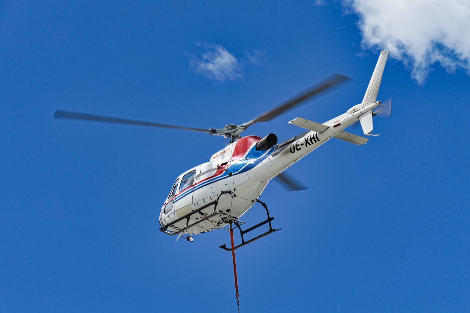 Panasonic Lumix DMC-FZ1000 sample photo. Helicopter, rotor blades, rotor photography