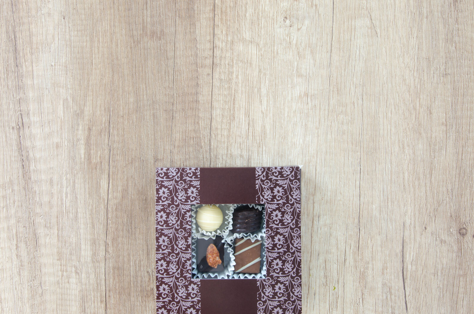 Nikon D5100 sample photo. Assortment, background, bonbon, box photography