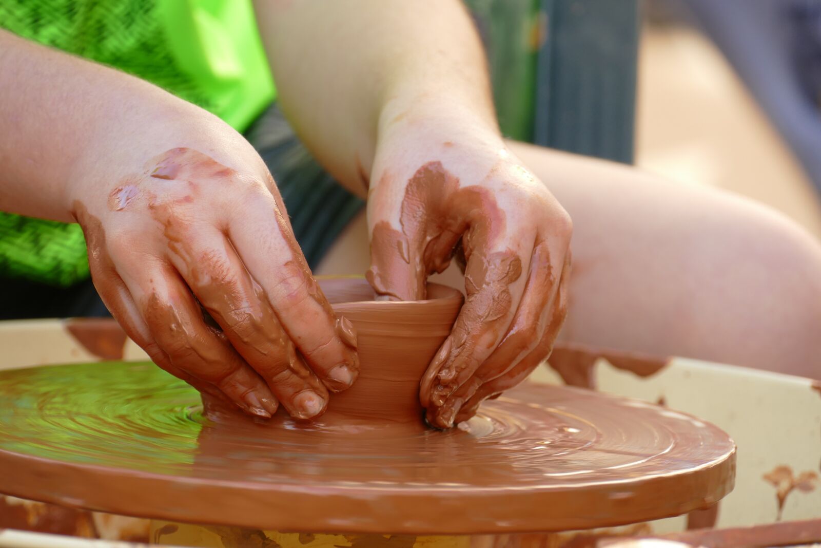 Panasonic Lumix DMC-FZ1000 sample photo. Pottery, clay, wheel photography