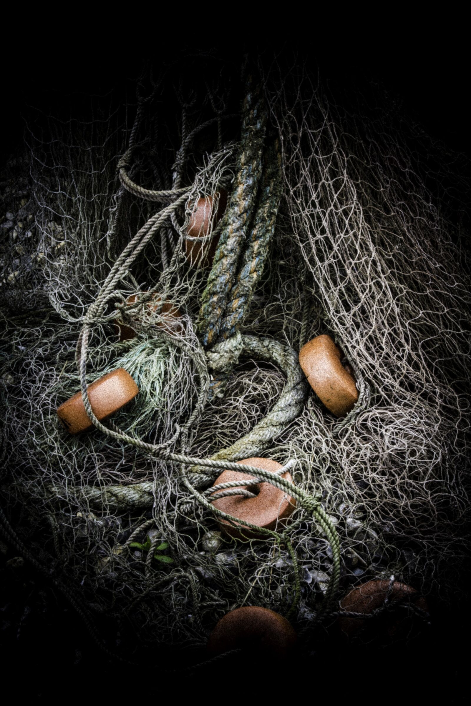 Canon EOS 60D sample photo. Fishing, nets, rope photography