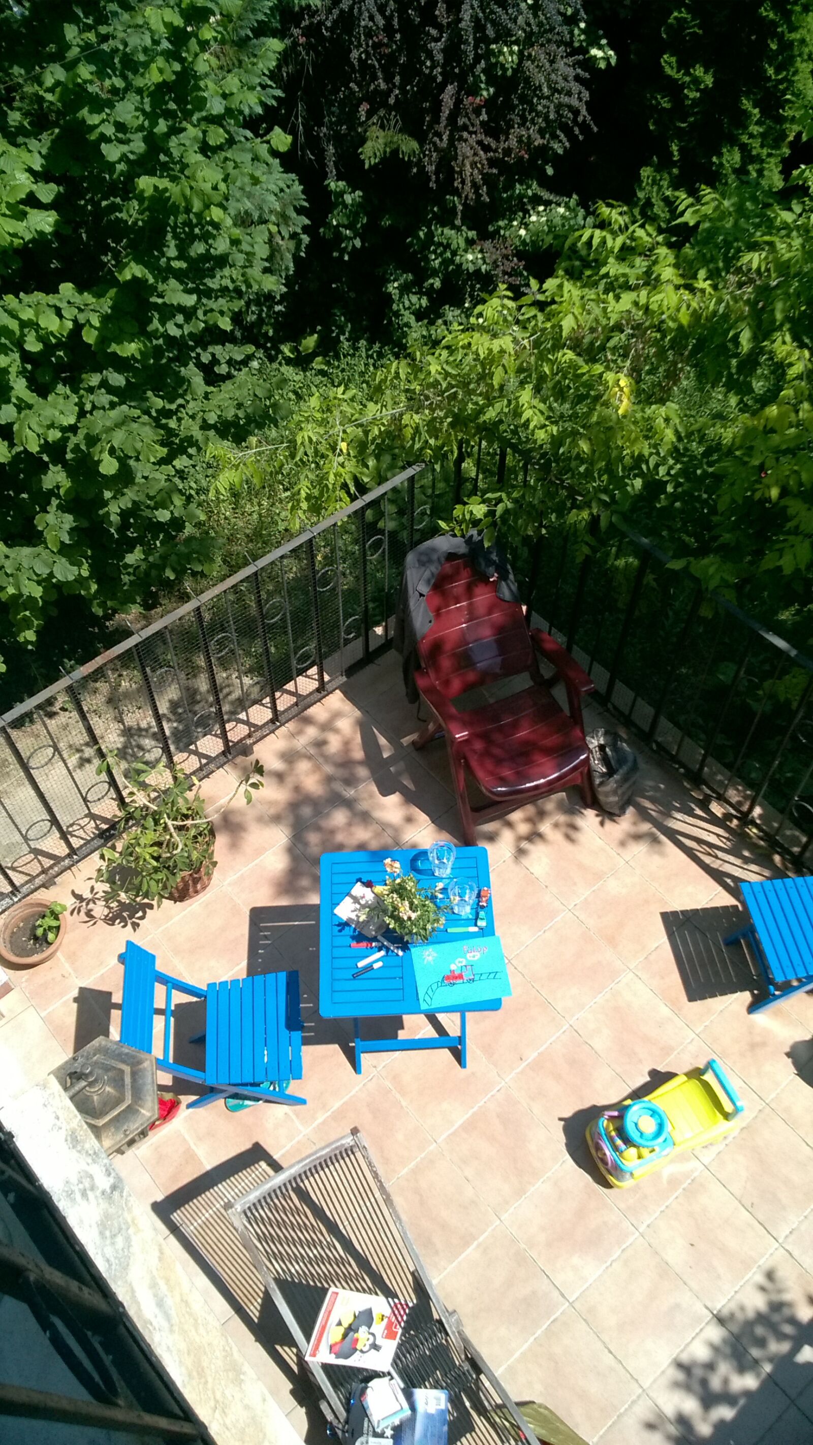 Nokia Lumia 735 sample photo. Terrace, garden, summer photography