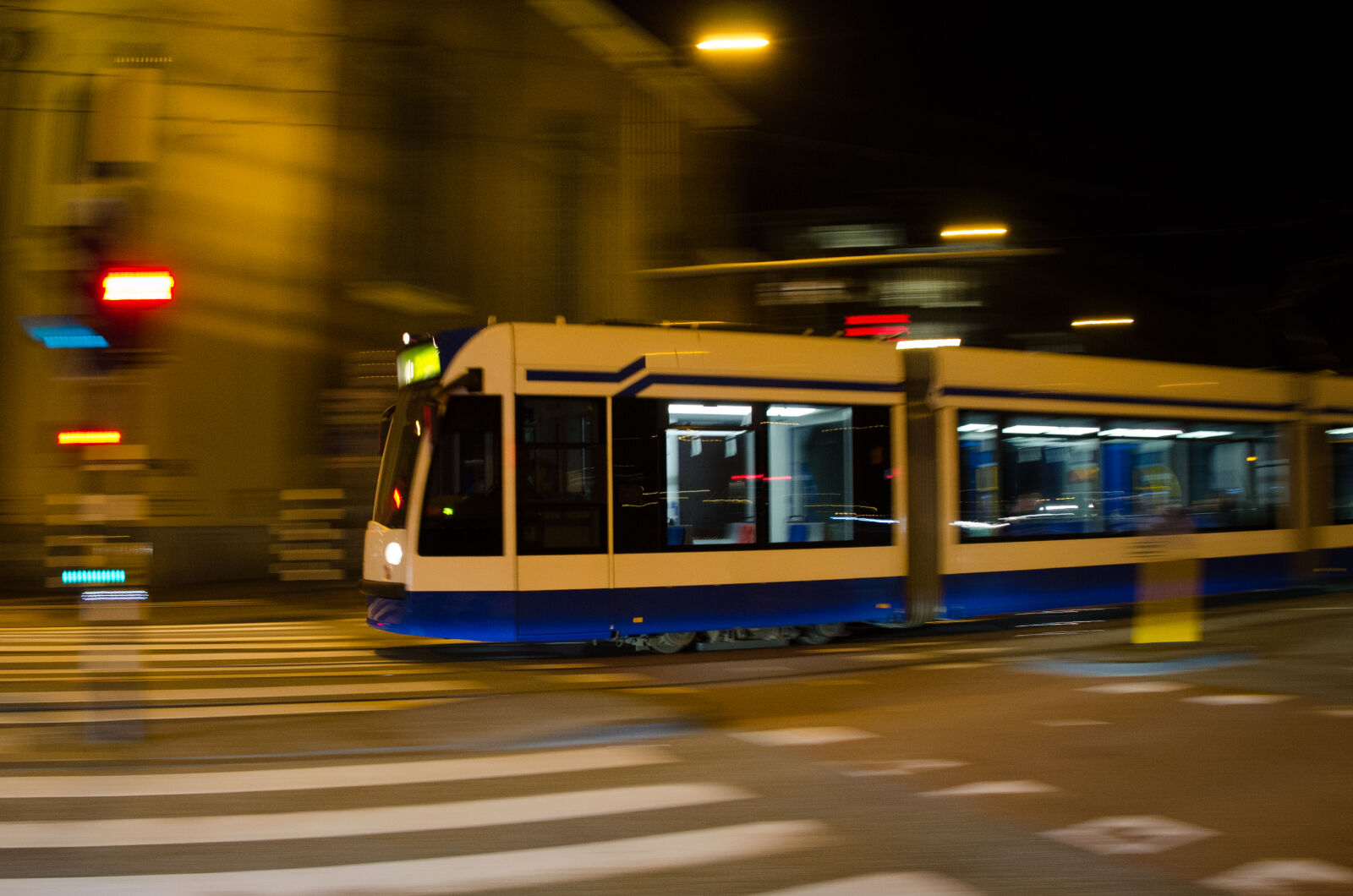 Nikon D7000 sample photo. Amsterdam, public, transportation, cc0 photography