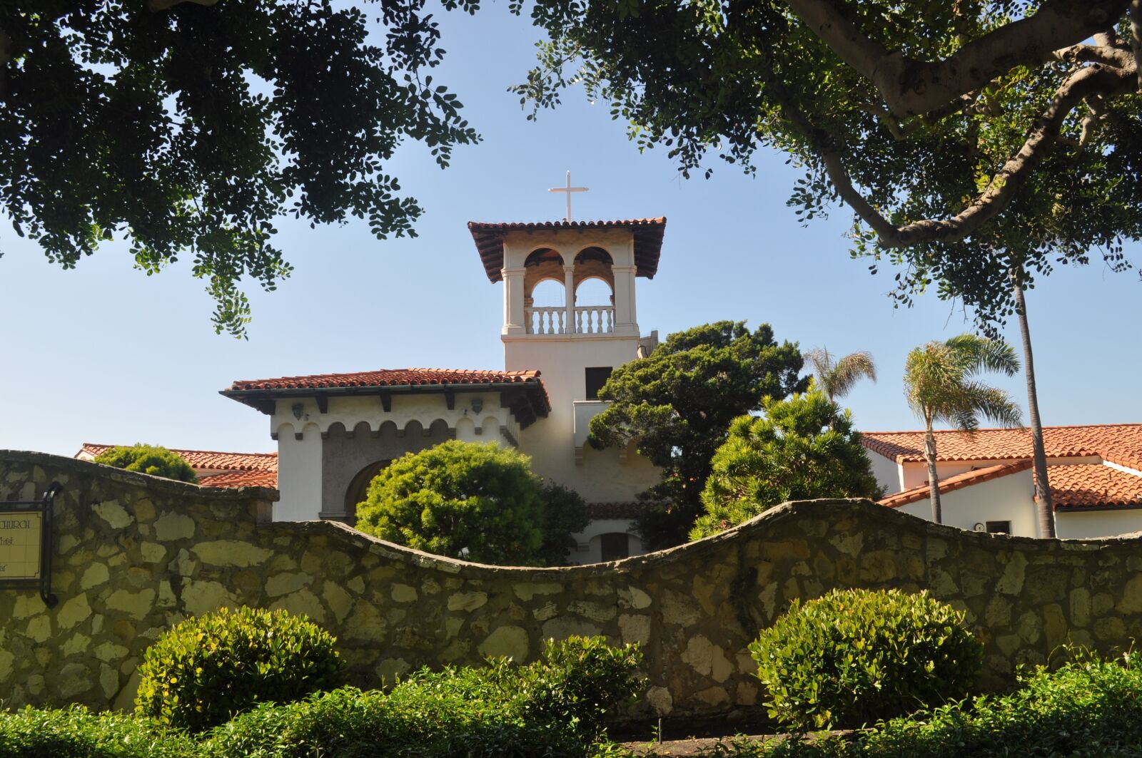 Nikon D5000 sample photo. Church, trees, architecture photography