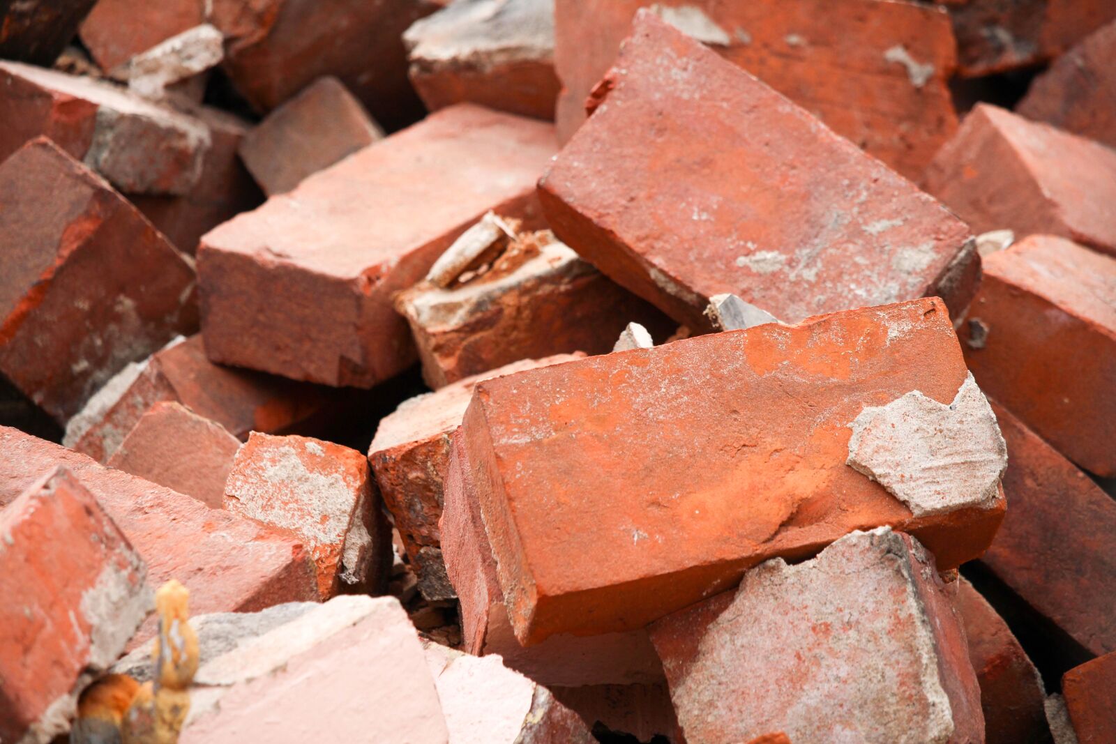 Canon EOS 700D (EOS Rebel T5i / EOS Kiss X7i) sample photo. Bricks, batch, desktop photography