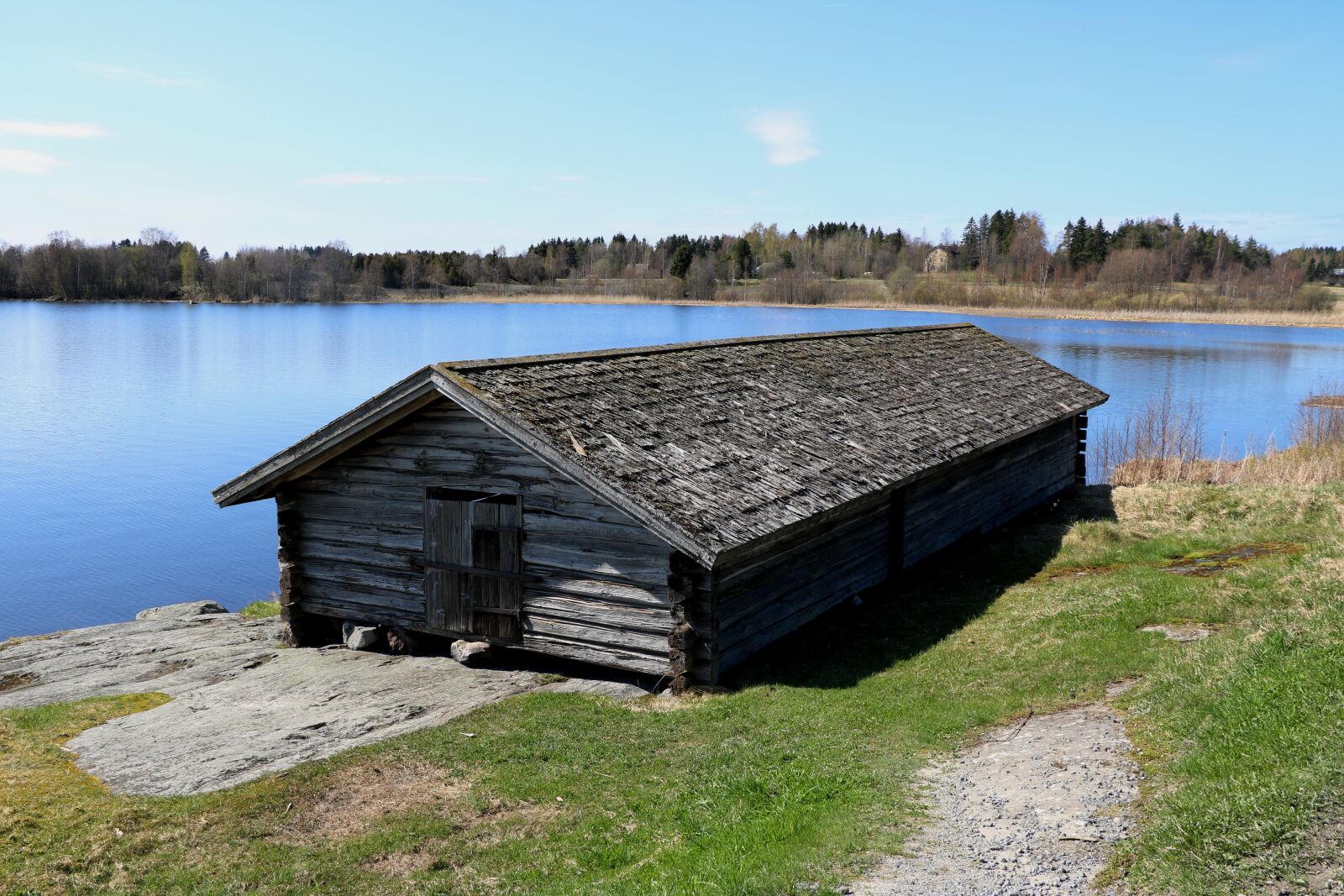 Canon EOS 750D (EOS Rebel T6i / EOS Kiss X8i) sample photo. Old vevevaja, the church photography