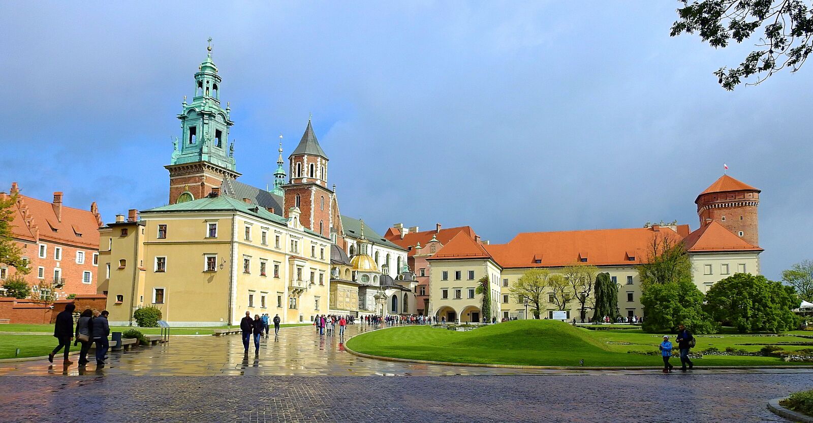 Nikon Coolpix P900 sample photo. Architecture, wawel, kraków photography