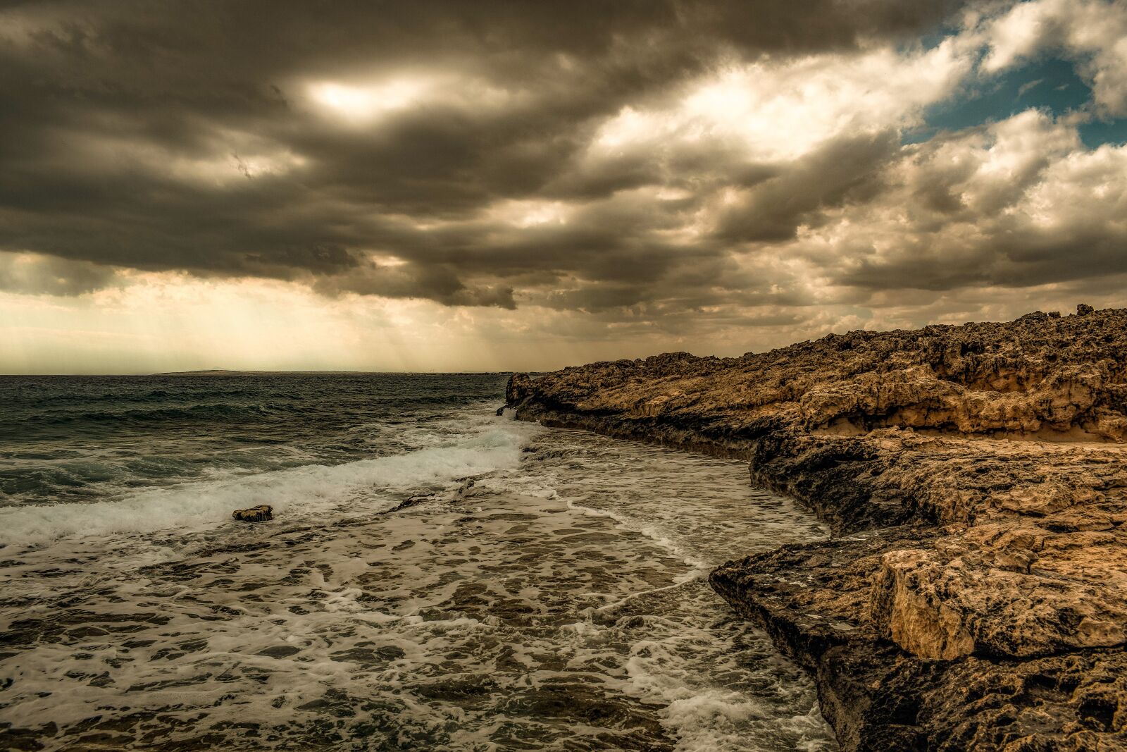 Nikon D3300 sample photo. Sea, coast, rocky photography
