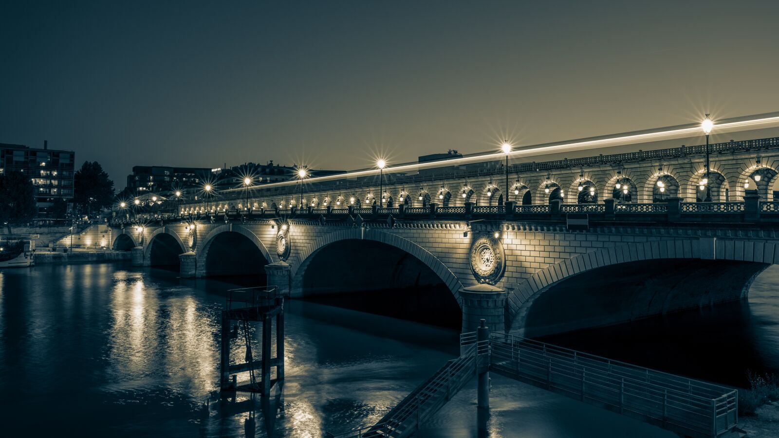 Sony a7 III sample photo. Paris, bridge, water photography