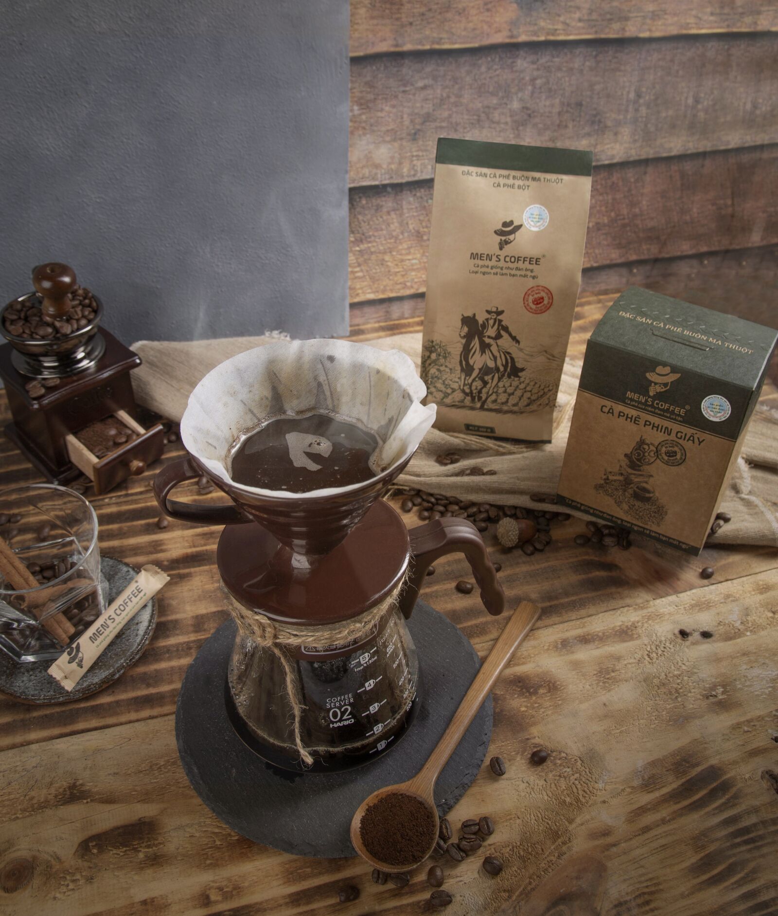 Canon EOS 6D + Canon EF 24-105mm F4L IS USM sample photo. Men's coffee, filter coffee photography