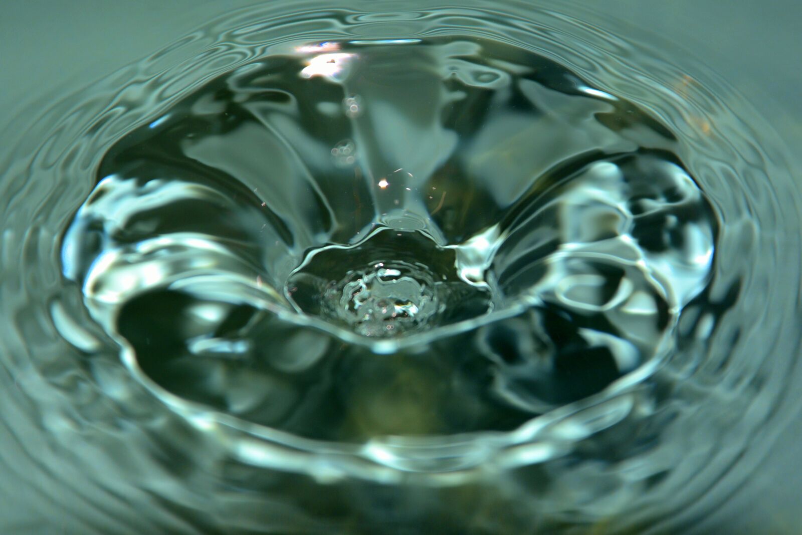 Nikon D7100 sample photo. Drop, vortex, water photography