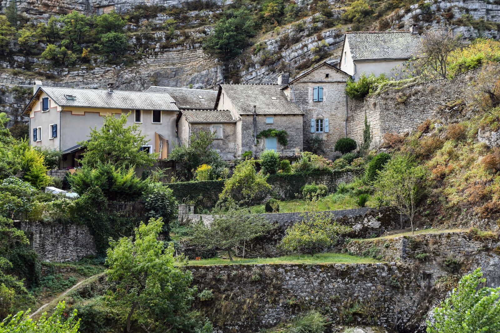 Nikon D500 sample photo. Village, house, rock photography
