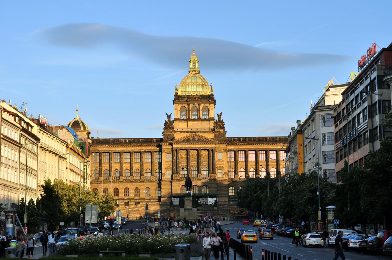 Nikon D90 sample photo. Czech, prague, twilight photography