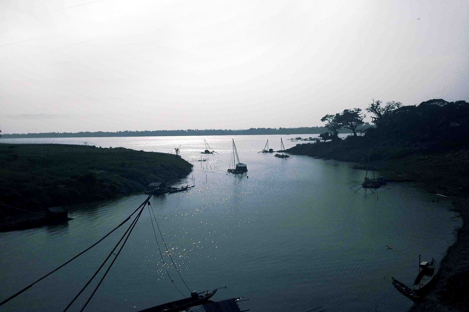 Nikon D3200 sample photo. The river, black clouds photography