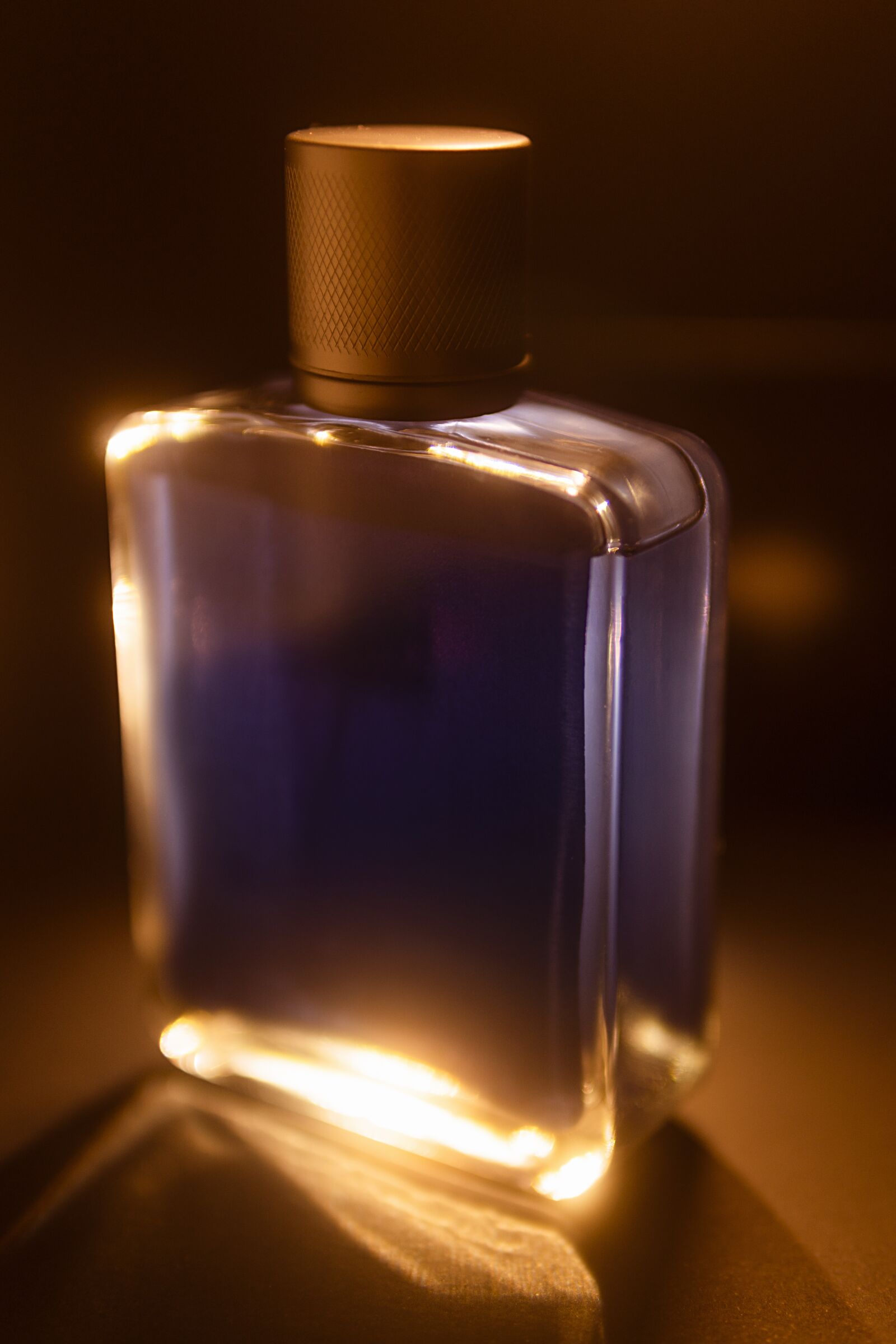 Sony a6300 + 30mm F1.4 DC DN | Contemporary 016 sample photo. Perfume, perfumery, fragrance photography