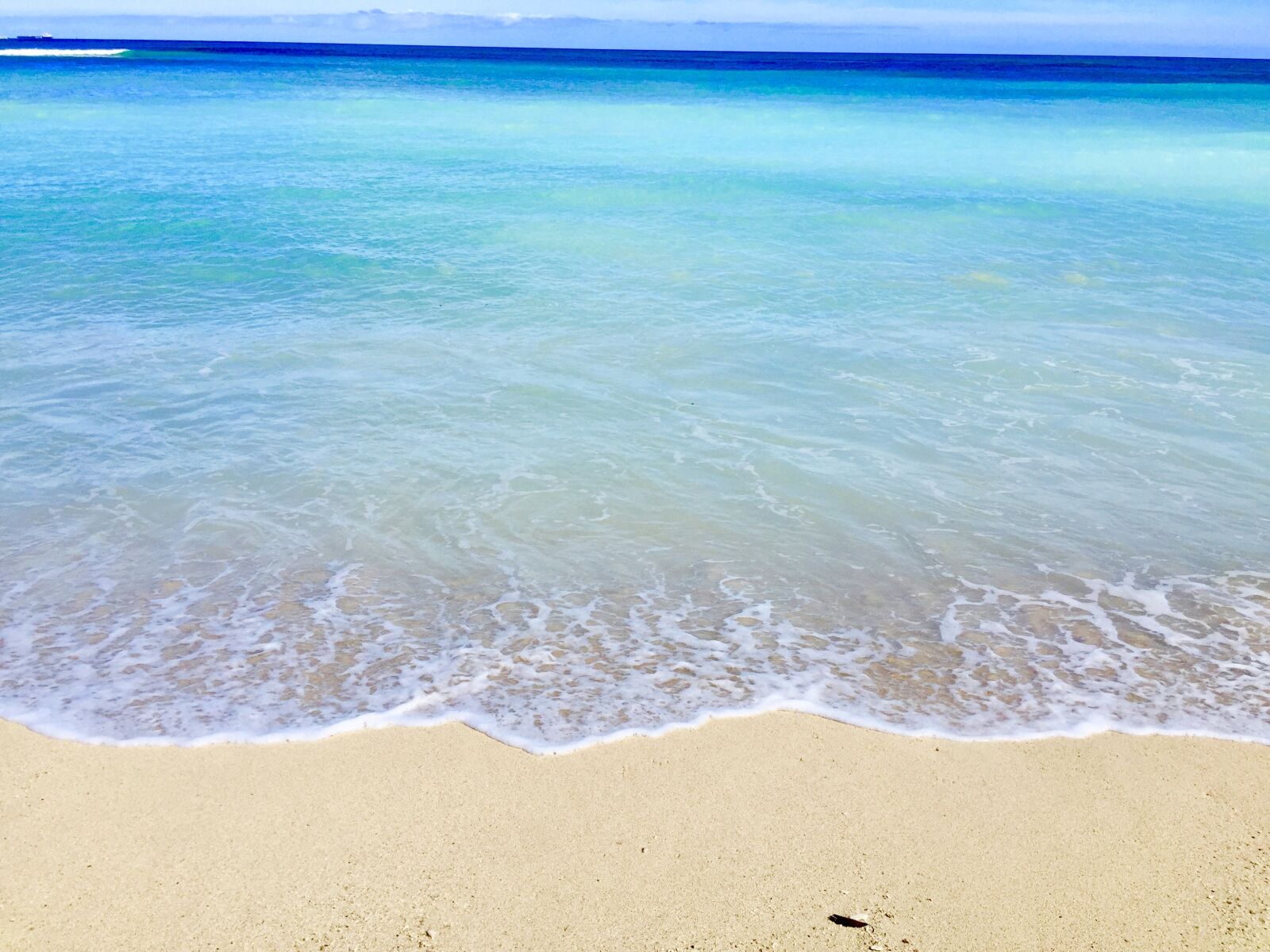 iPhone 6 Plus back camera 4.15mm f/2.2 sample photo. Ocean, sea, blue photography
