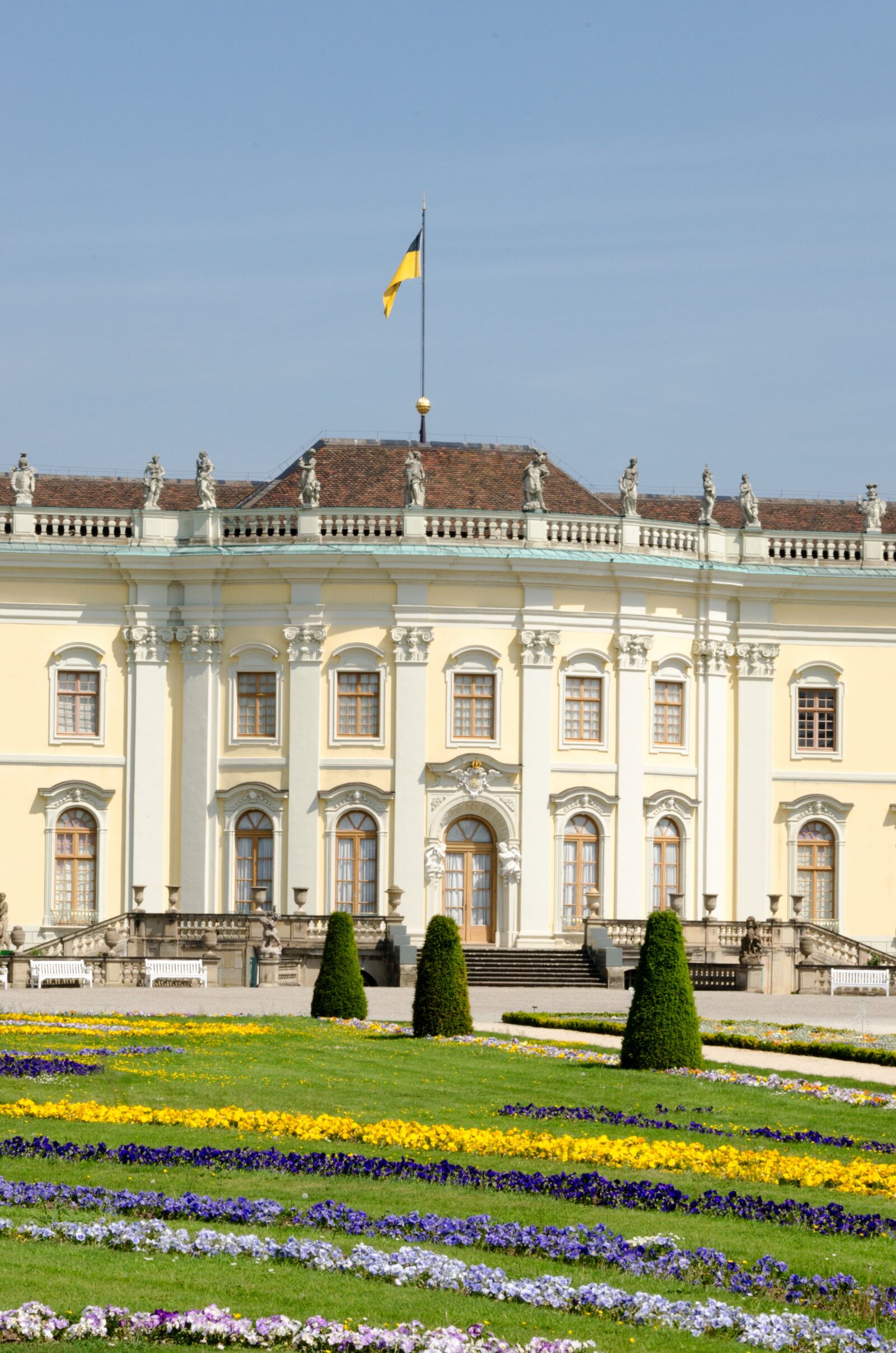 Nikon D5100 sample photo. Castle, ludwigsburg germany, baroque photography