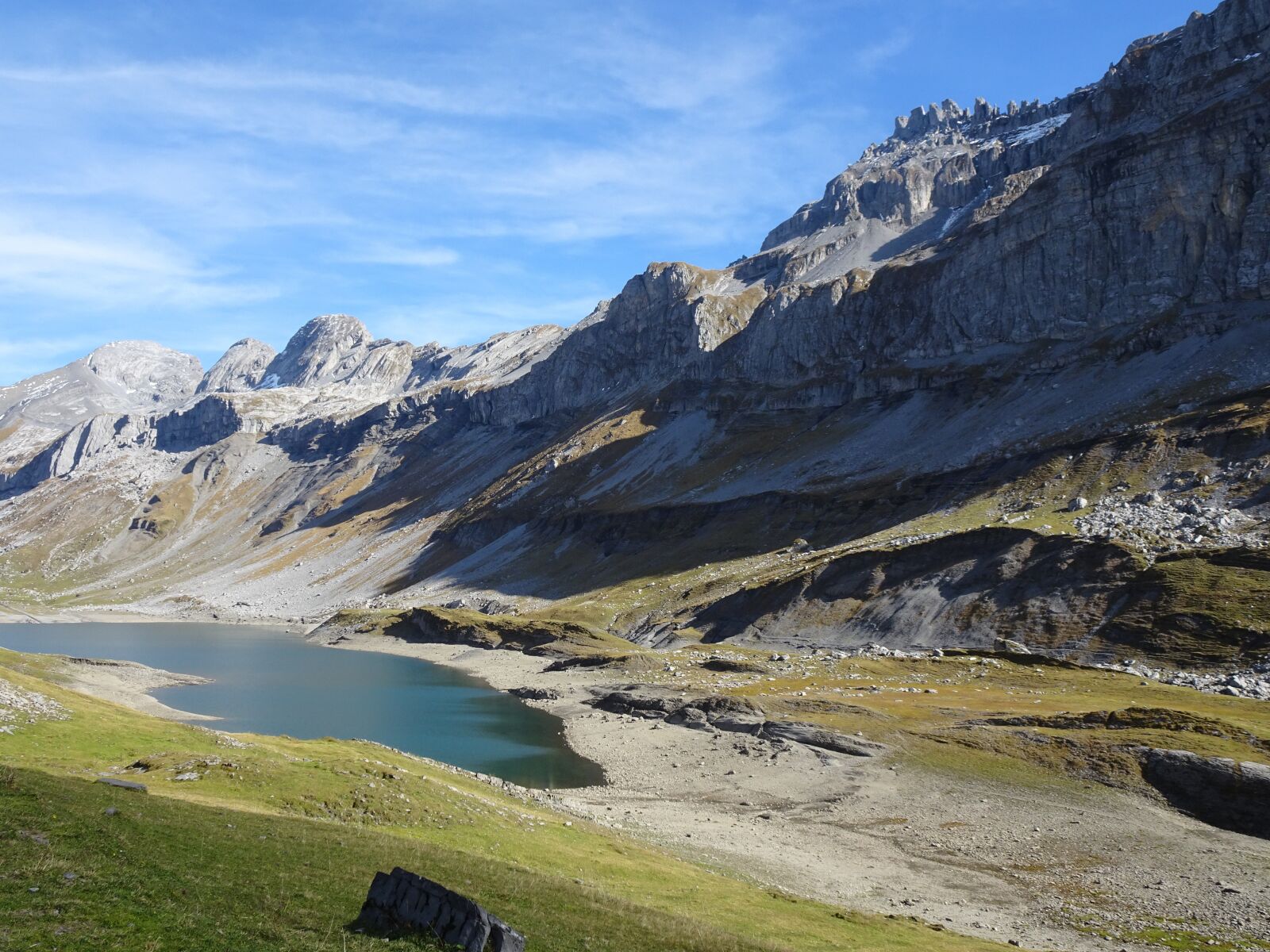 Sony Cyber-shot DSC-HX90V sample photo. Smooth alpsee, switzerland, mountain photography