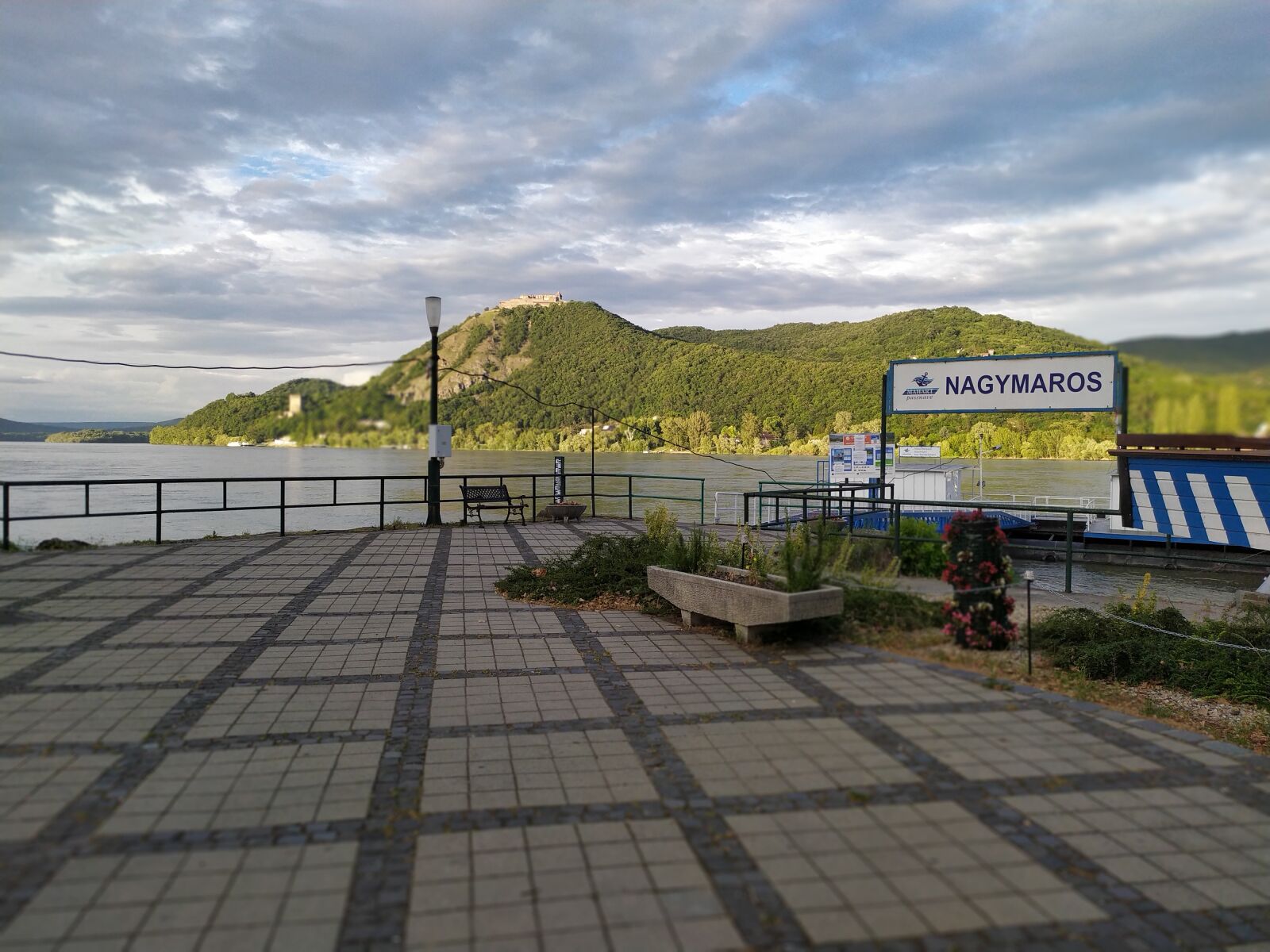 Xiaomi Redmi Note 7 sample photo. Nagymaros, danube, danube bend photography