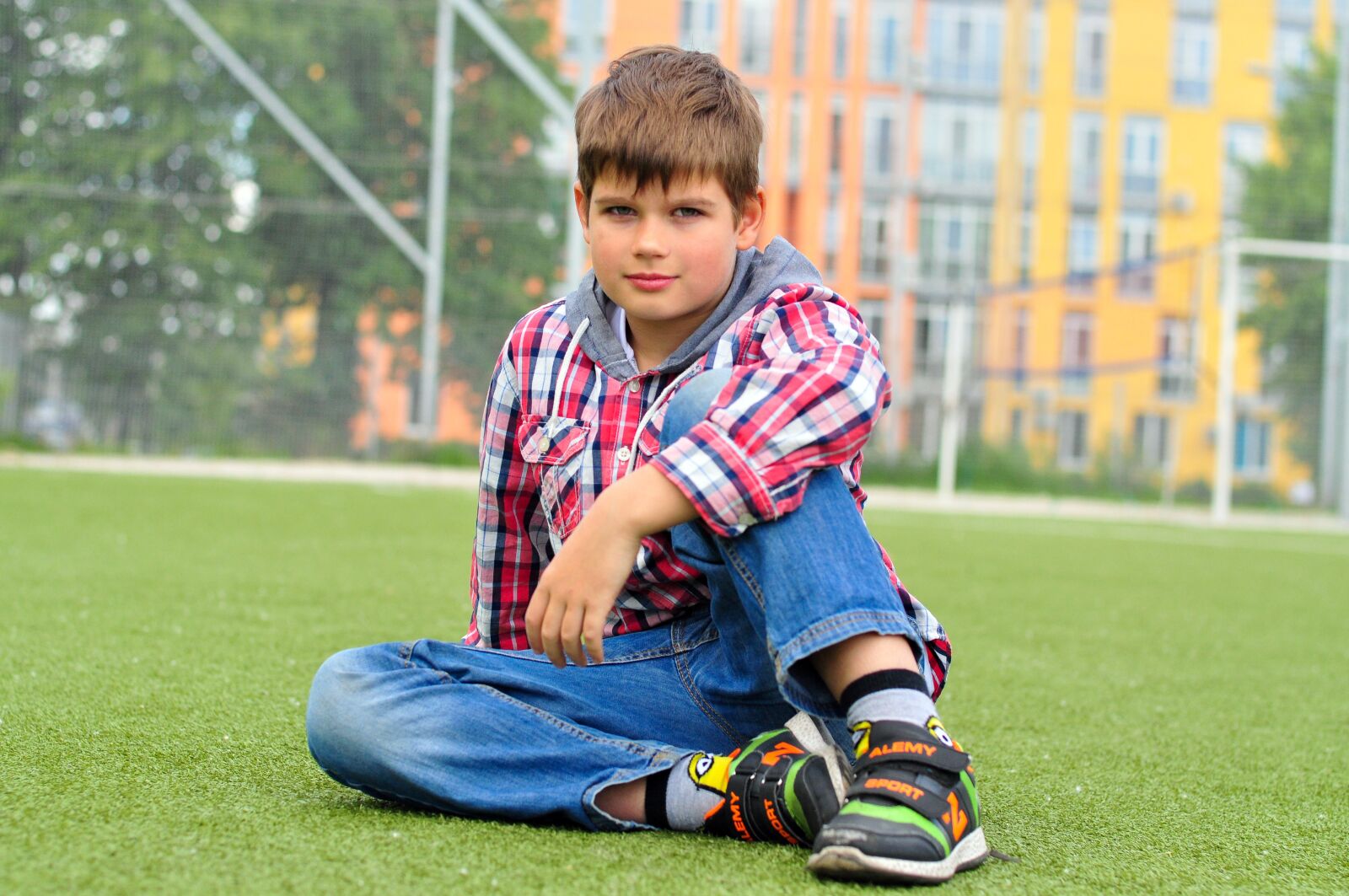 Nikon D5000 sample photo. Schoolboy, kids, paint photography