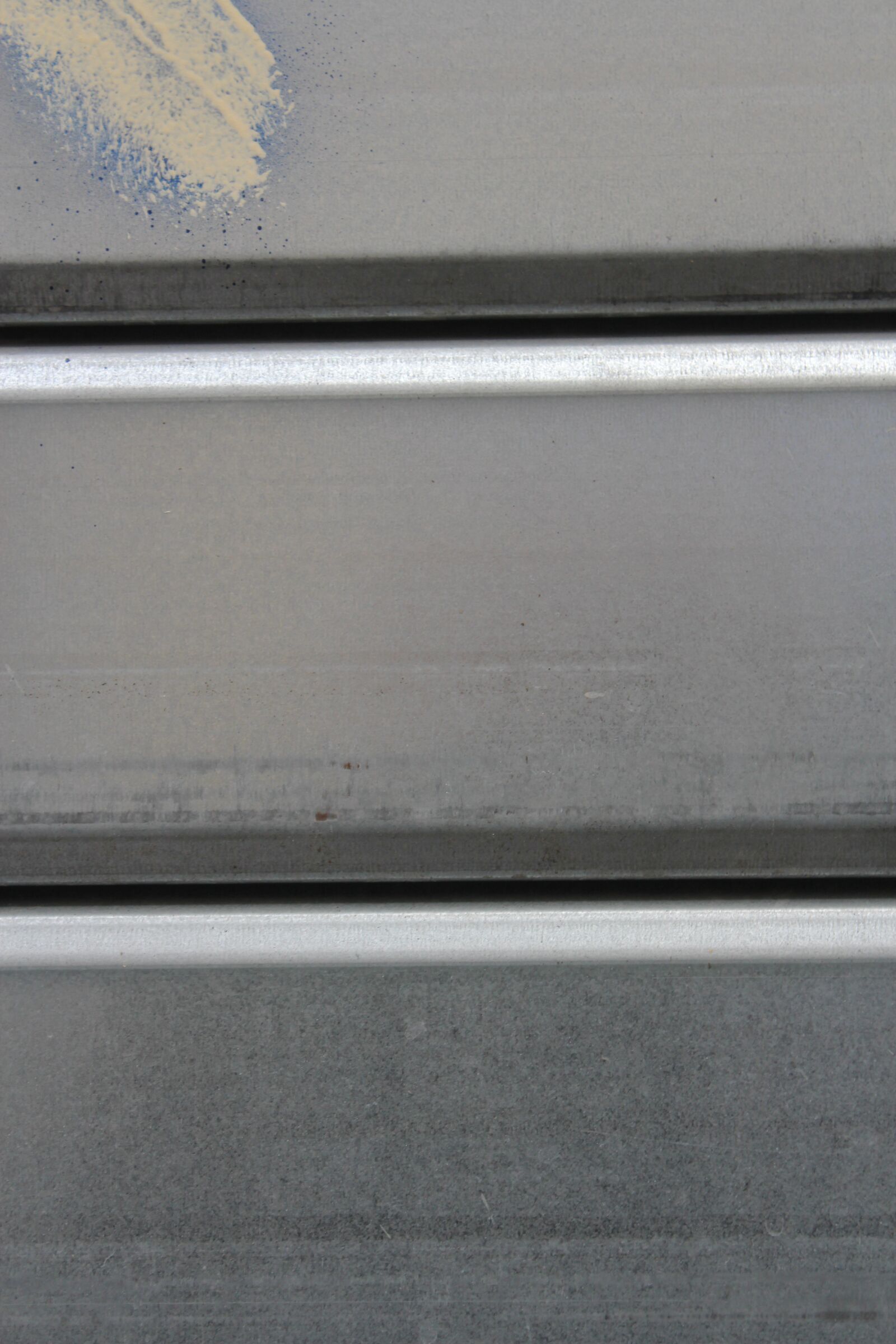 Canon EOS 550D (EOS Rebel T2i / EOS Kiss X4) sample photo. Irons, gate, metal photography