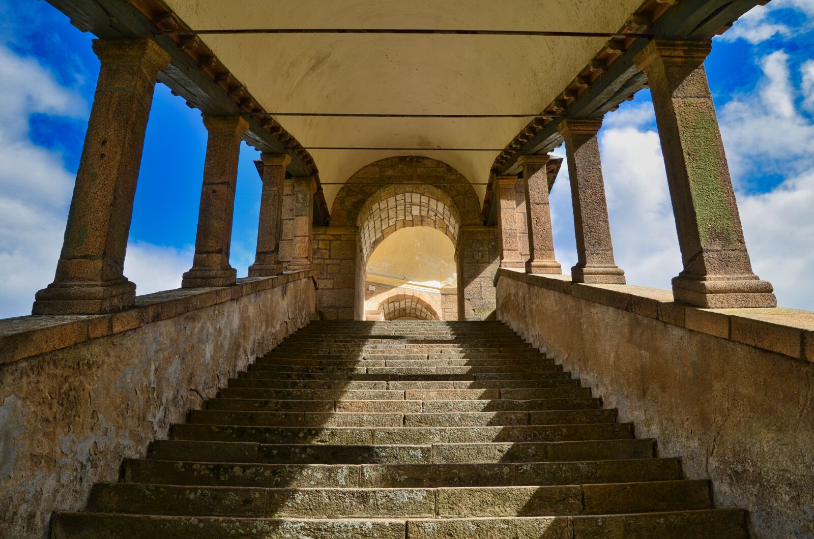 Nikon D7000 sample photo. Stairs, stairway, columns photography