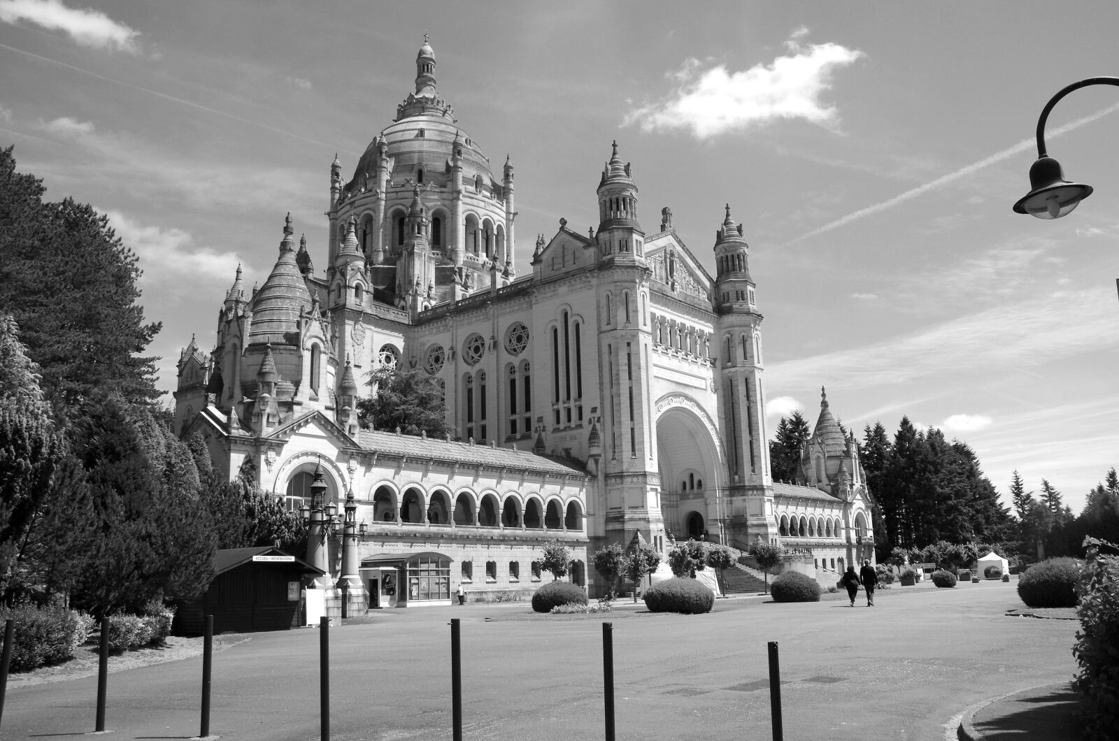 Pentax K-5 sample photo. Basilica of lisieux, ste photography