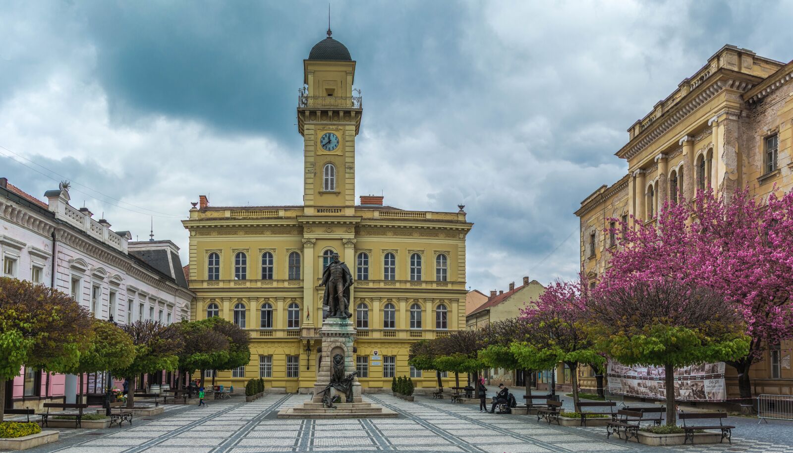Nikon D5200 sample photo. Architecture, city, travel photography