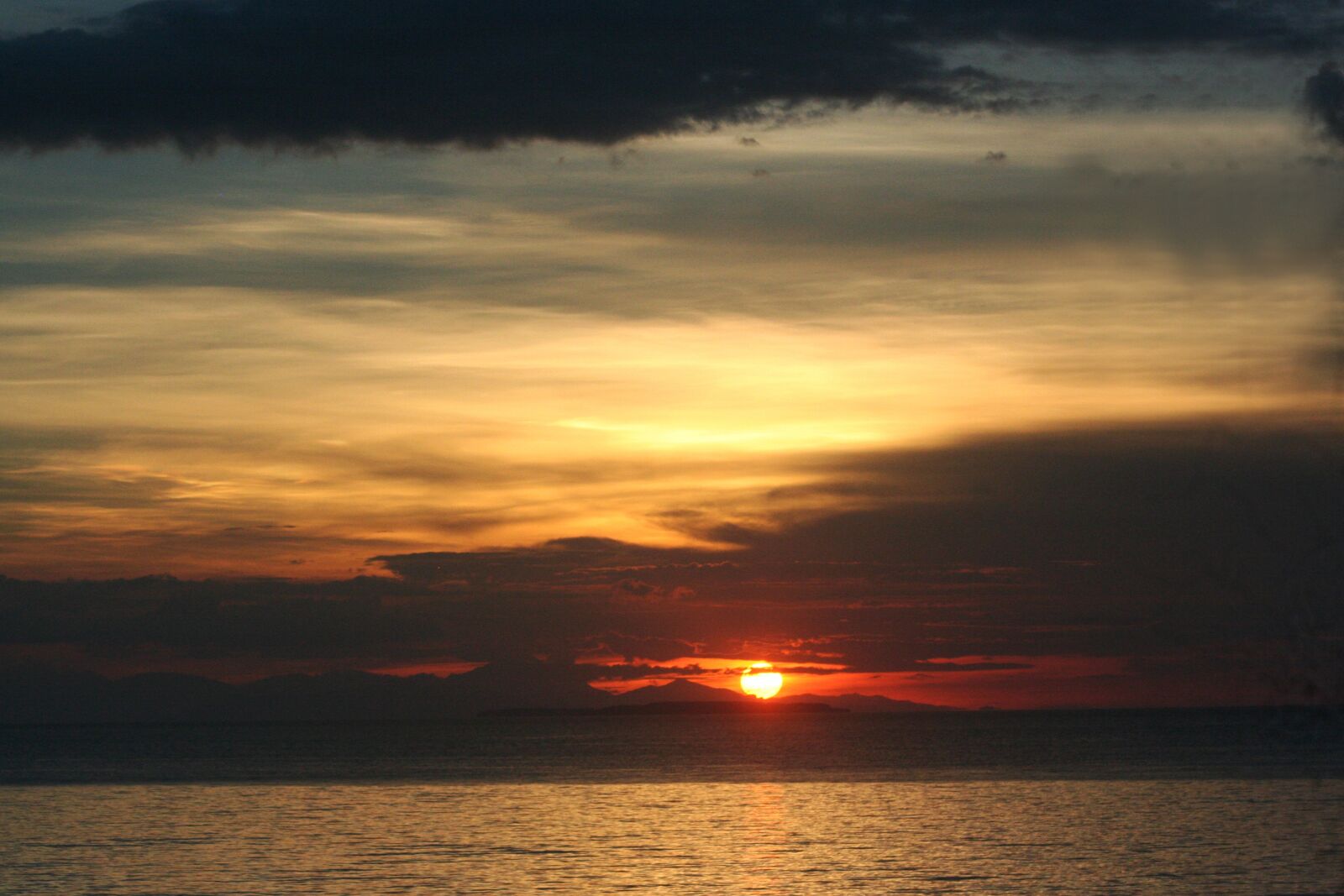 Canon EOS 350D (EOS Digital Rebel XT / EOS Kiss Digital N) sample photo. Sky, nature, clouds photography