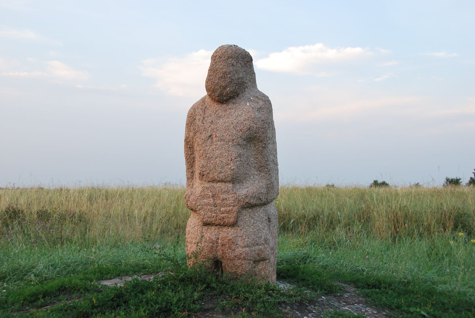 Nikon D60 sample photo. Stone woman, kursk, ancient photography