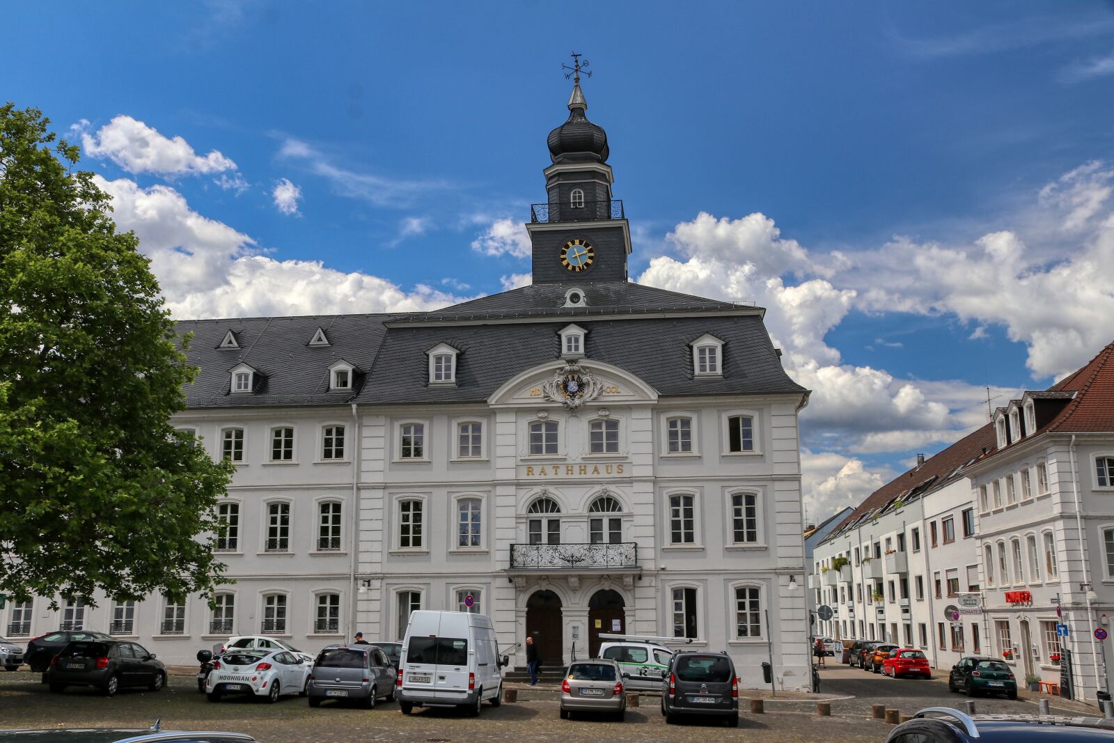 Canon EOS 80D sample photo. Town hall, saarbr cken photography