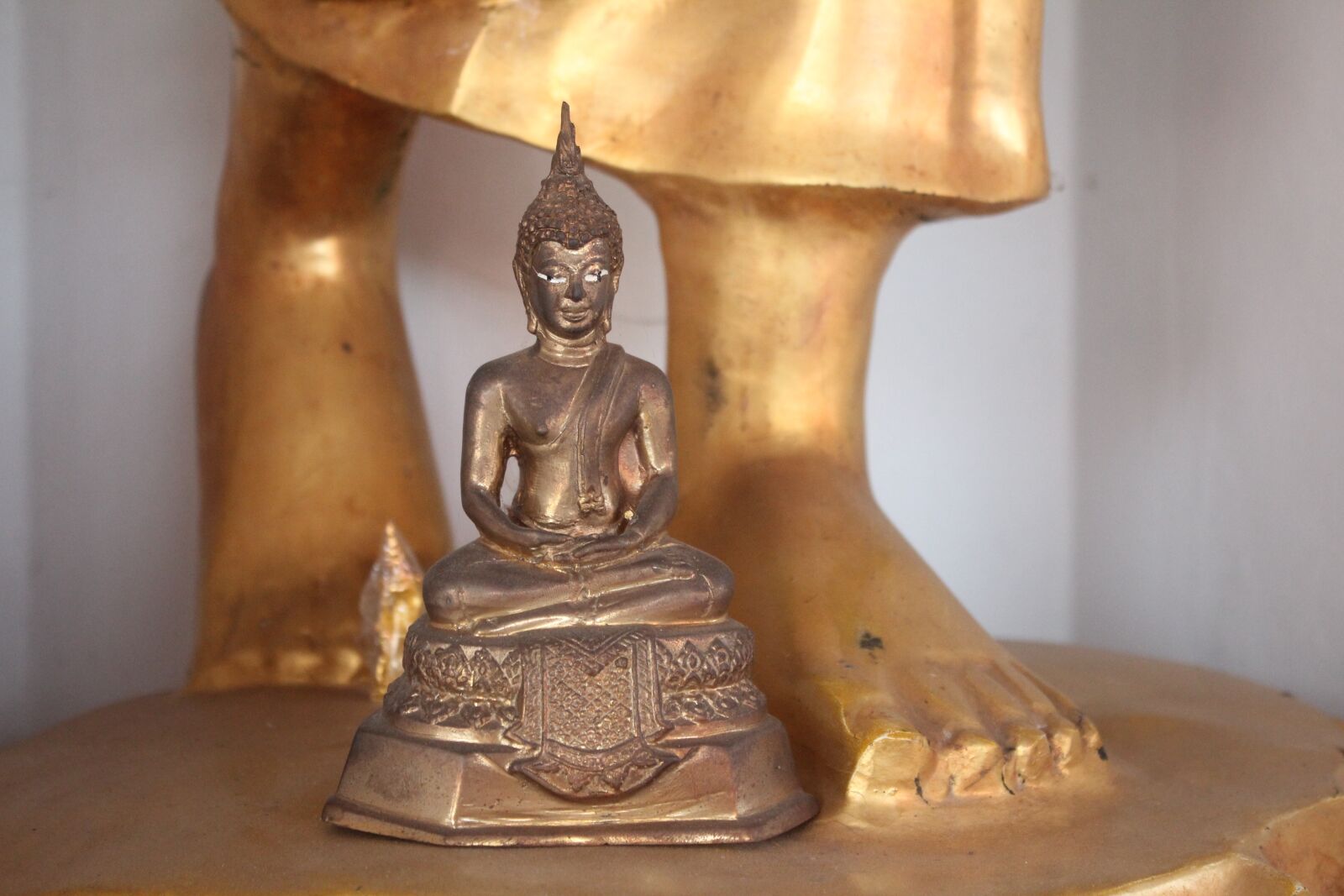 Canon EOS 600D (Rebel EOS T3i / EOS Kiss X5) sample photo. Buddha, small, statue photography