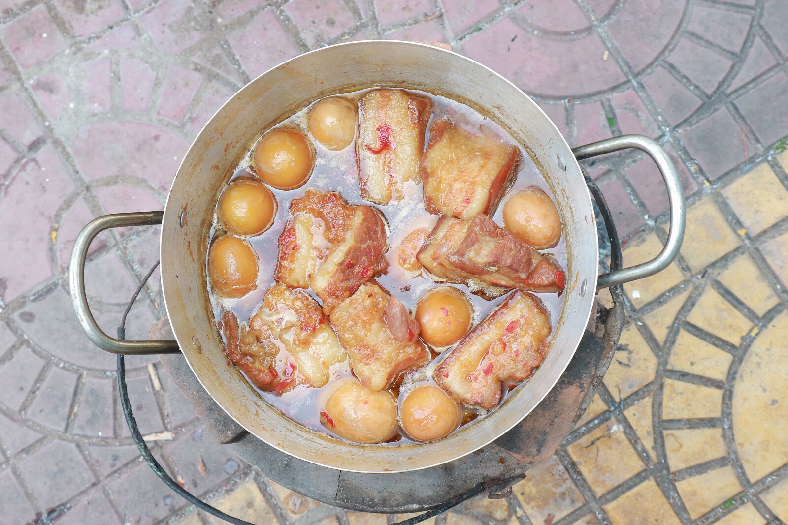 Canon EF-M 15-45mm F3.5-6.3 IS STM sample photo. Pork, meat, pig photography