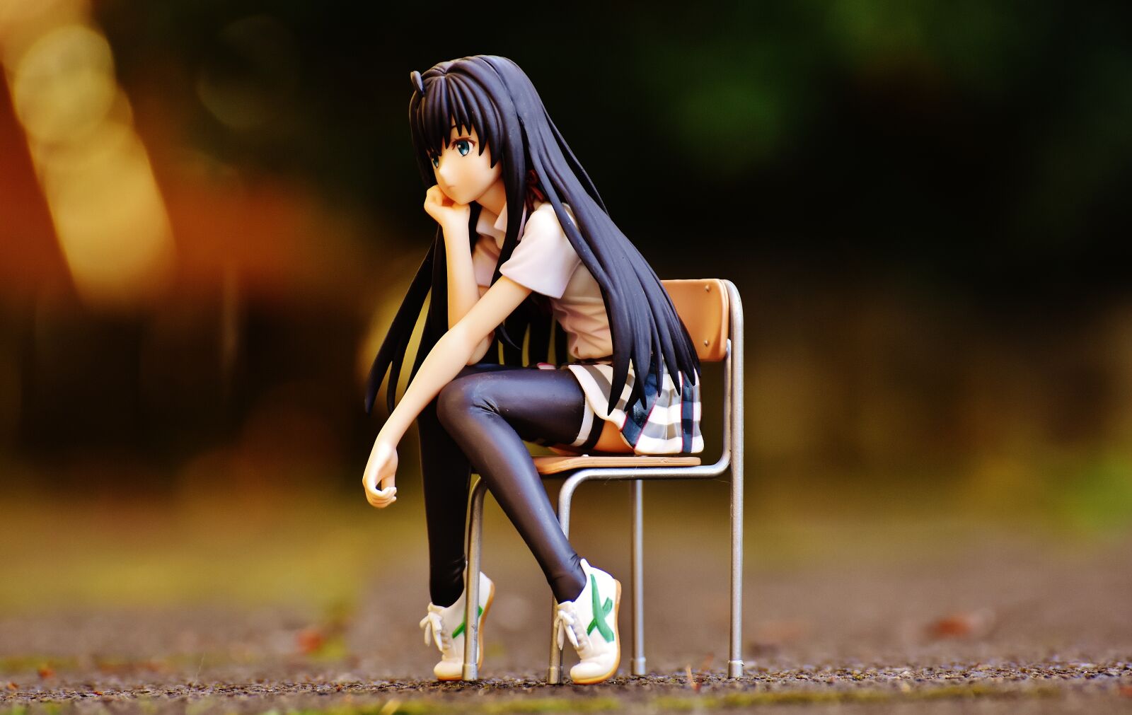 Nikon D7200 sample photo. Girl, sad, chair photography
