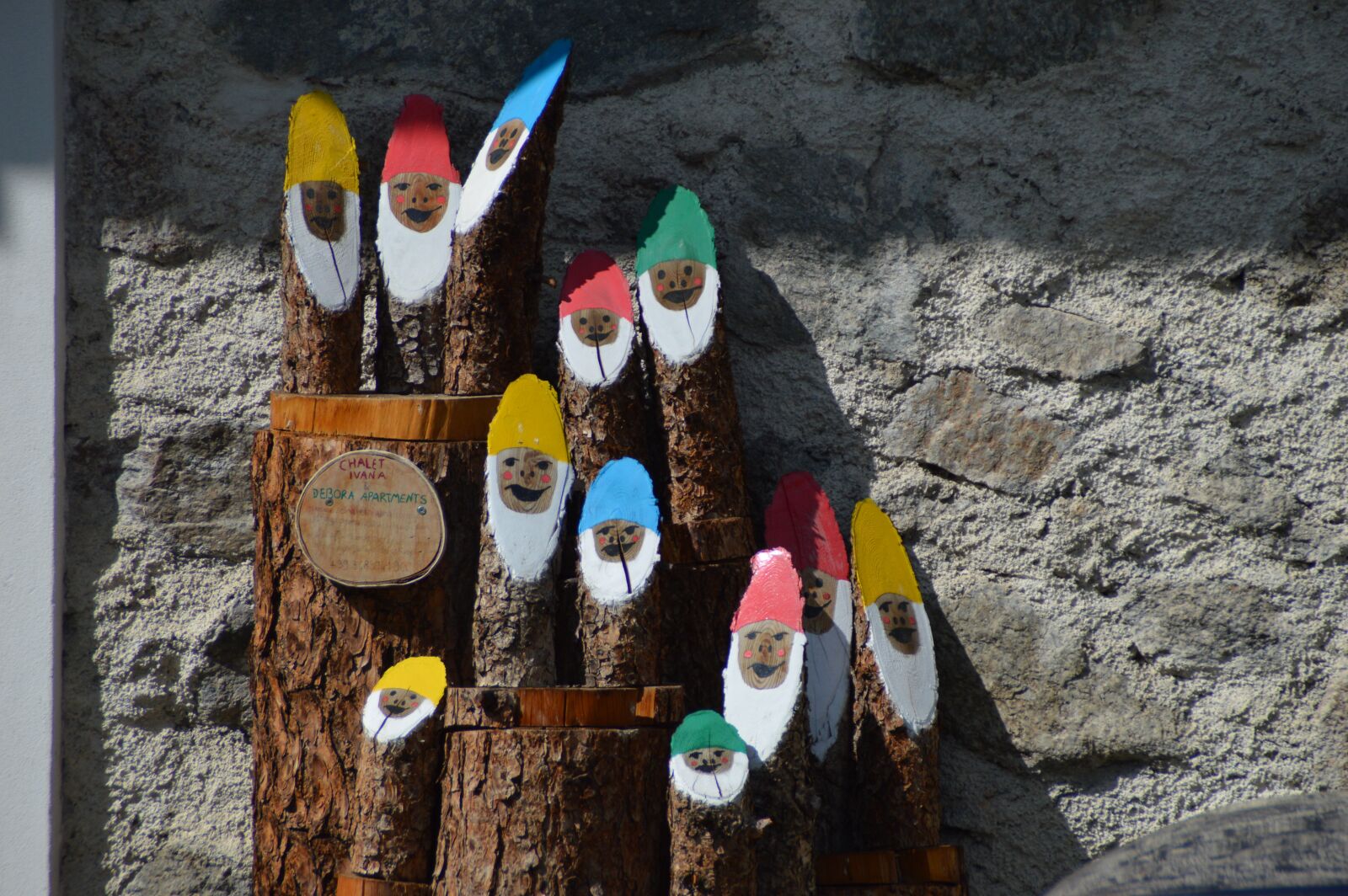 Nikon D3200 sample photo. Nicholas, holzfigur, wooden figures photography