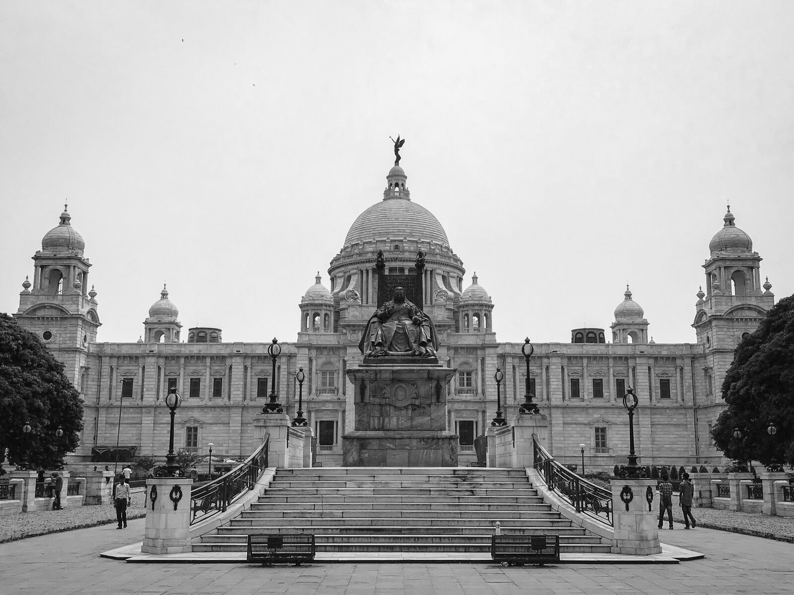 Apple iPhone 7 Plus sample photo. Historical, structure, kolkata photography