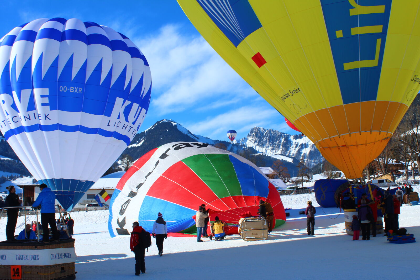Canon EOS 1200D (EOS Rebel T5 / EOS Kiss X70 / EOS Hi) sample photo. Alps, ballooing, balloon, flying photography
